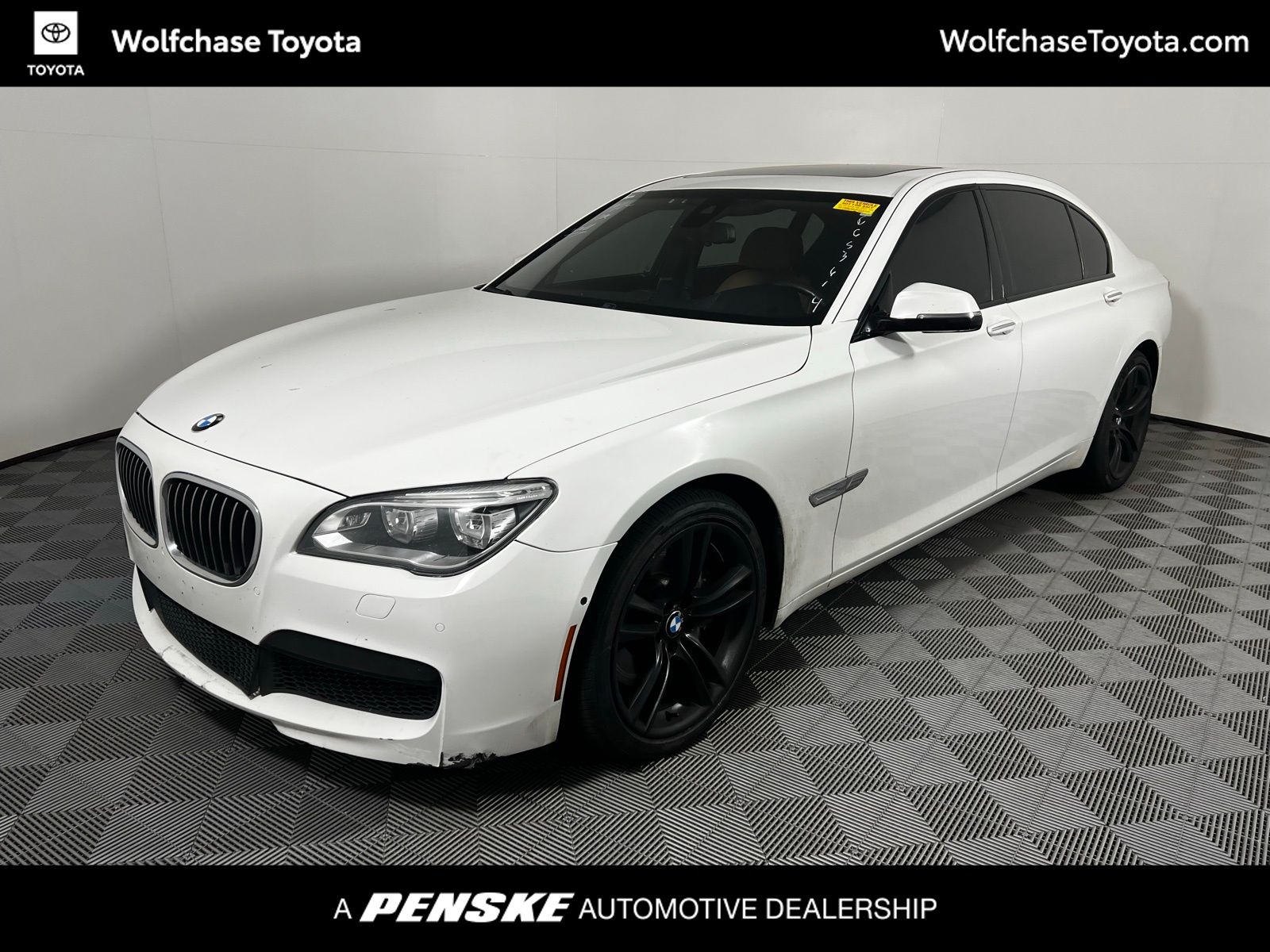 Thumbnail: 2014 BMW 7 Series - 1