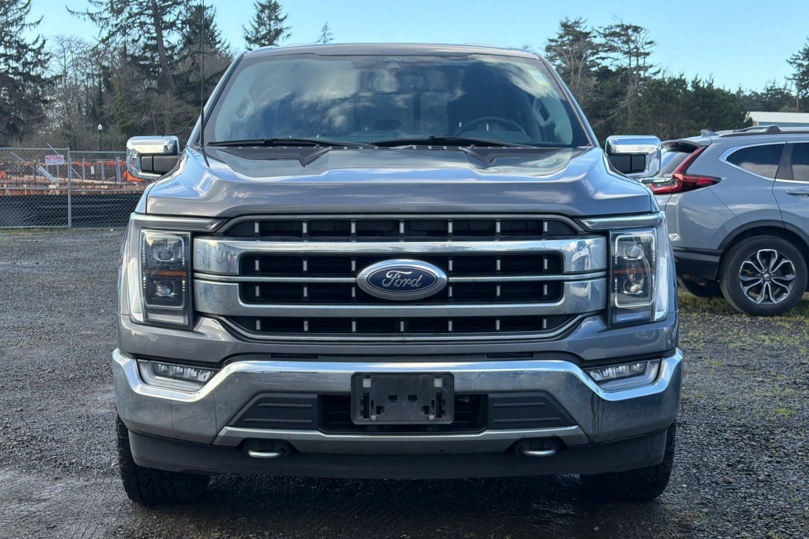 View vehicle photo 3