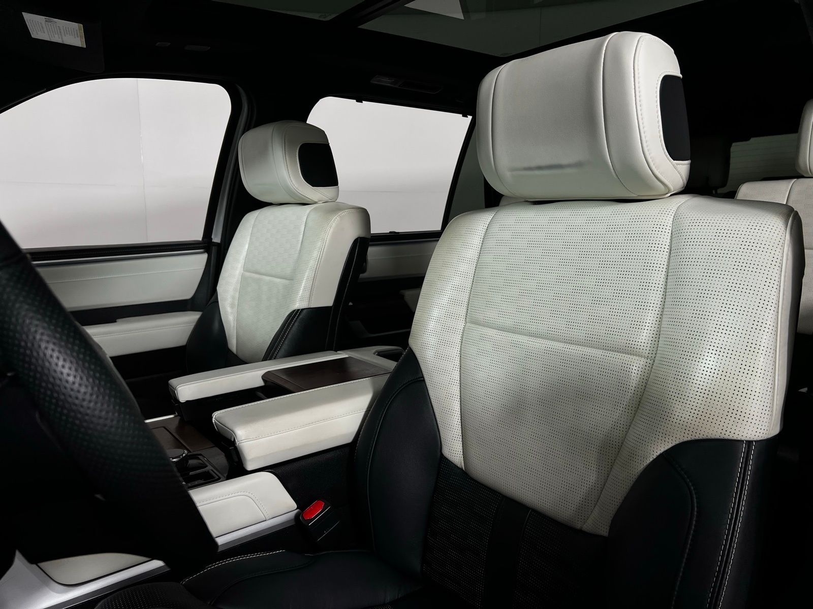 Thumbnail: 2023 Toyota Sequoia - 13