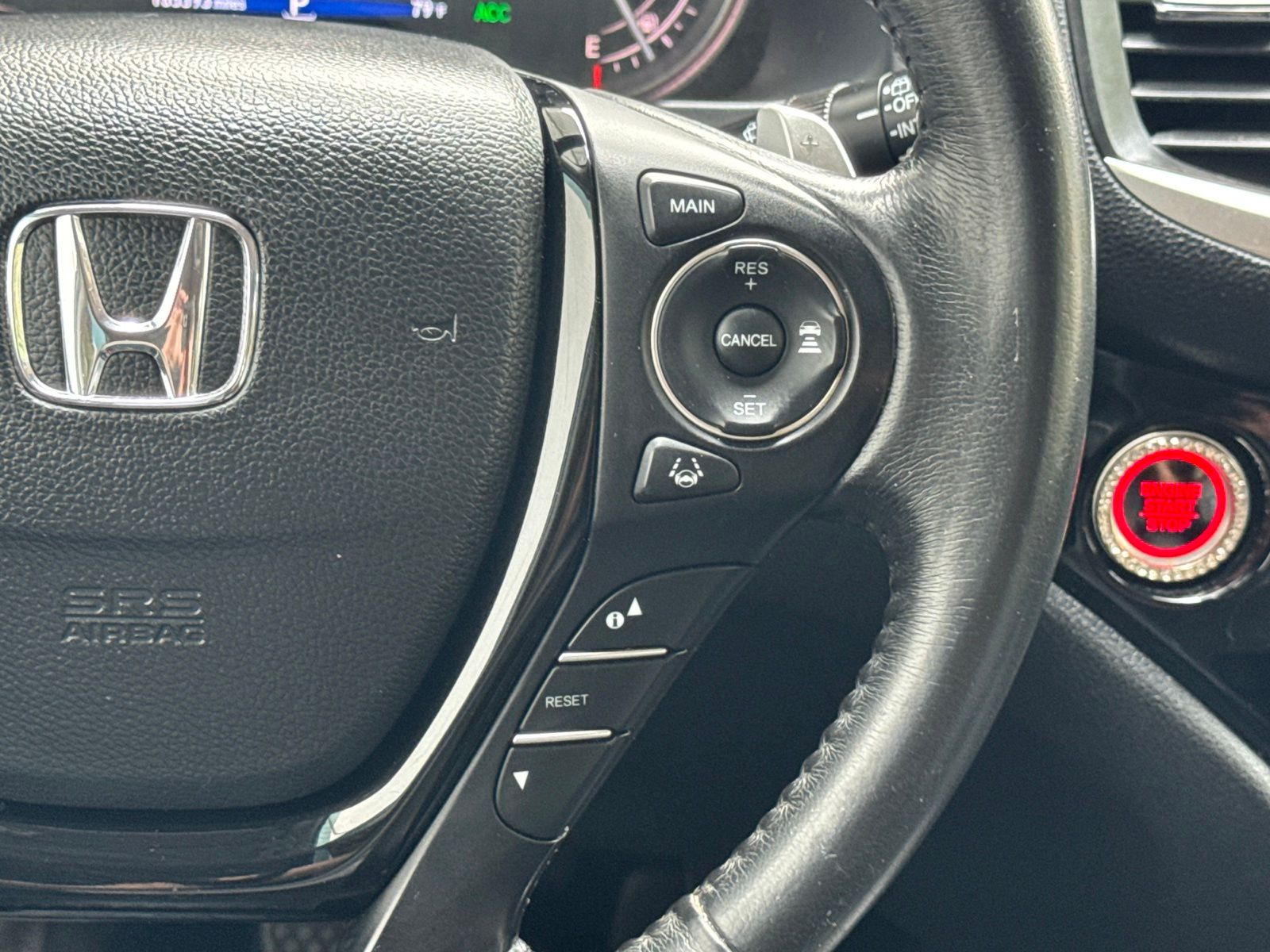 Used 2017 White Diamond Pearl Honda Touring image 19