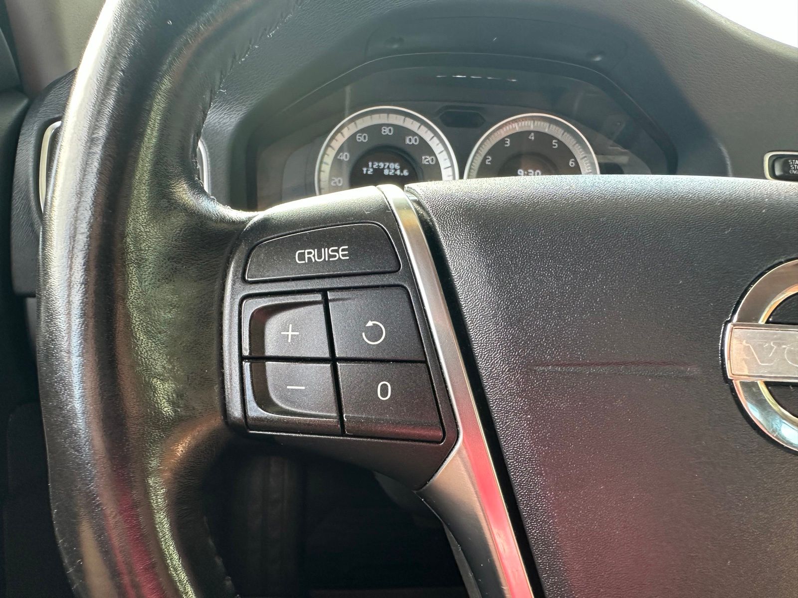 Used 2012 Blue Volvo T5 image 27