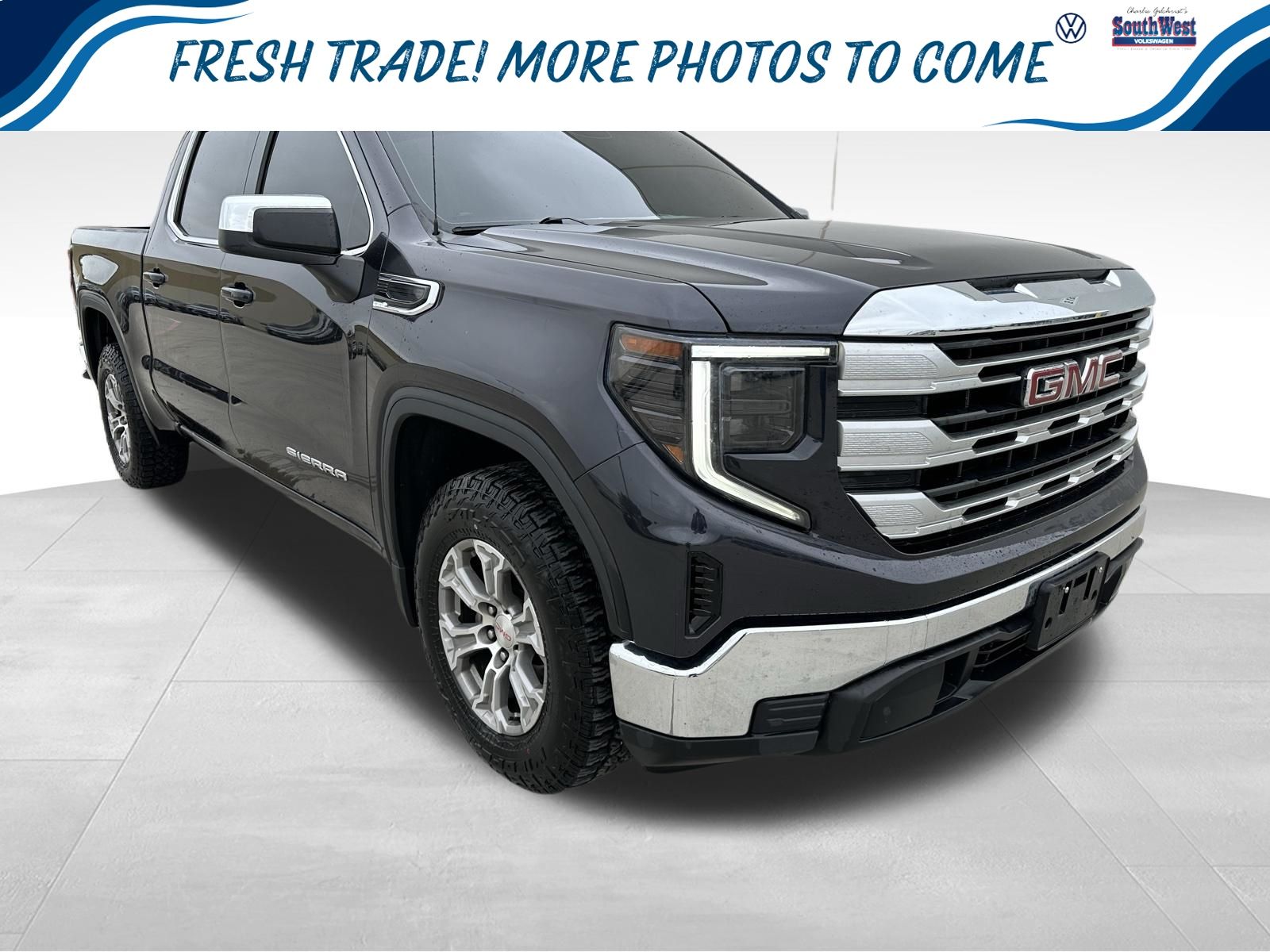 Titanium Rush Metallic 2022 GMC Sierra 1500 SLE Crew Cab RWD Pickup Truck 4X2 8-Speed Automatic