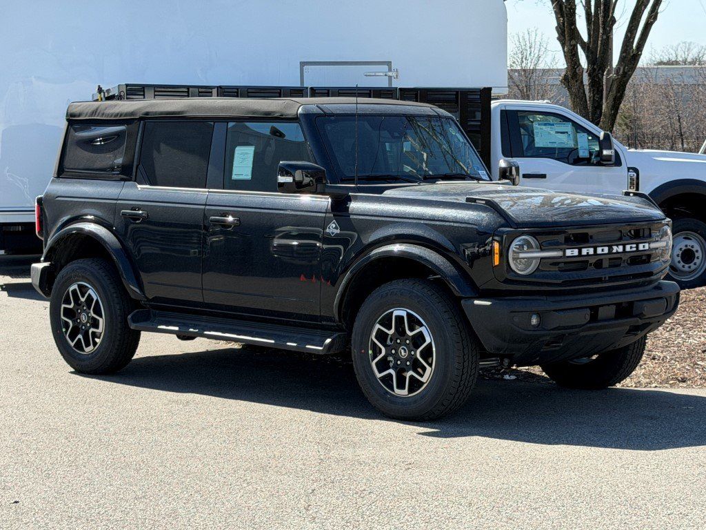 2025 Ford Bronco Outer Banks 4x4's photo