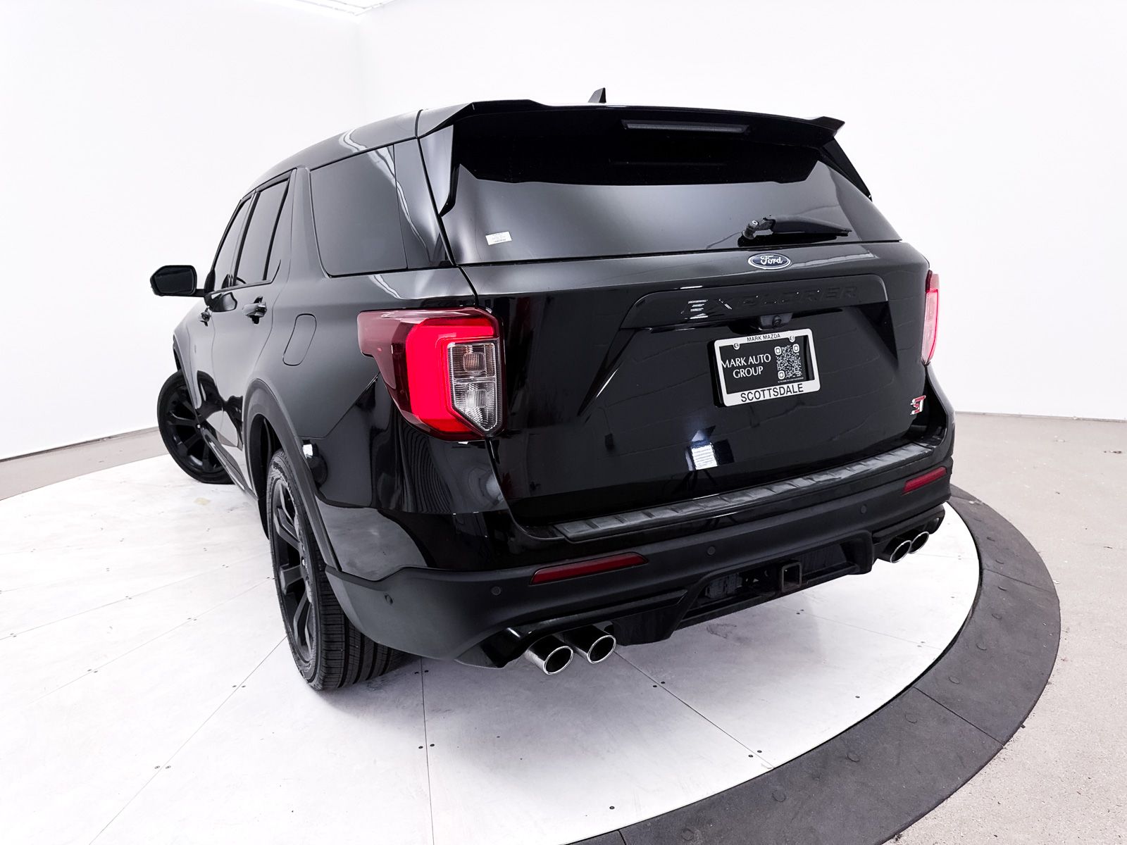 View vehicle photo 2