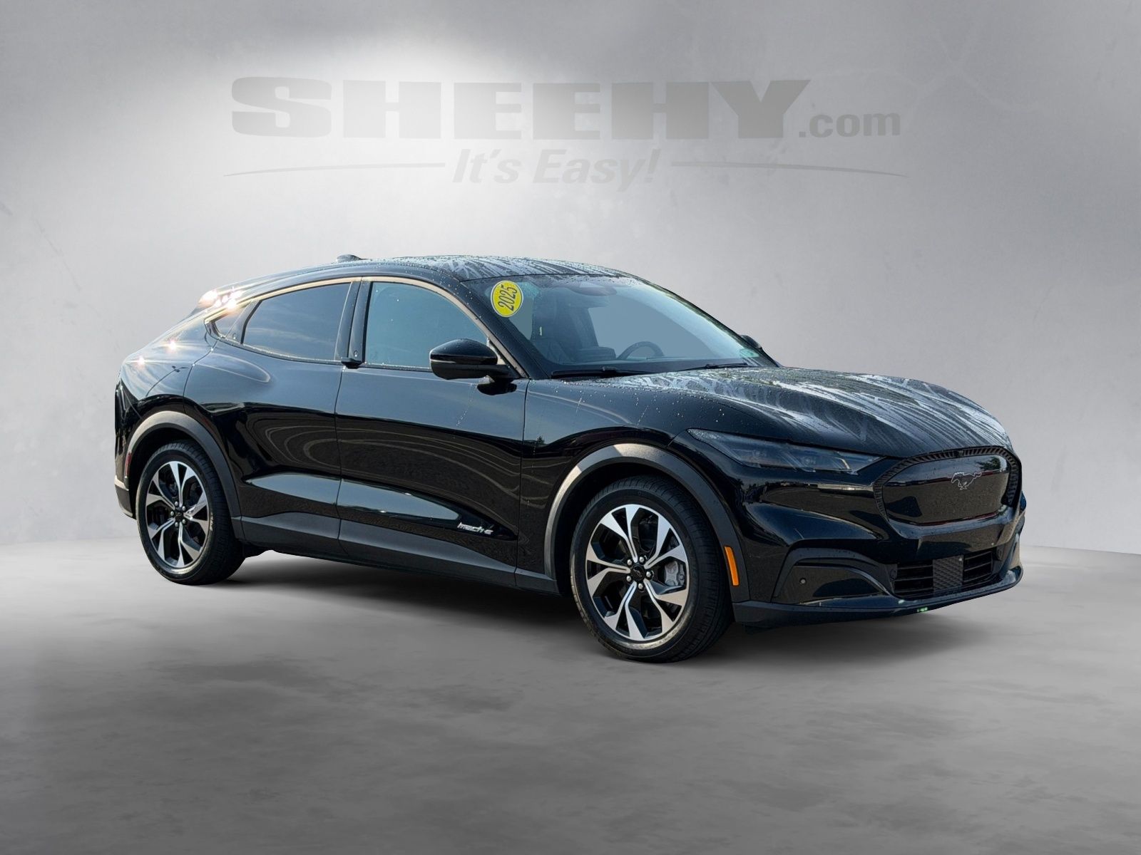 Certified Used 2025 Shadow Black Ford Select image 2