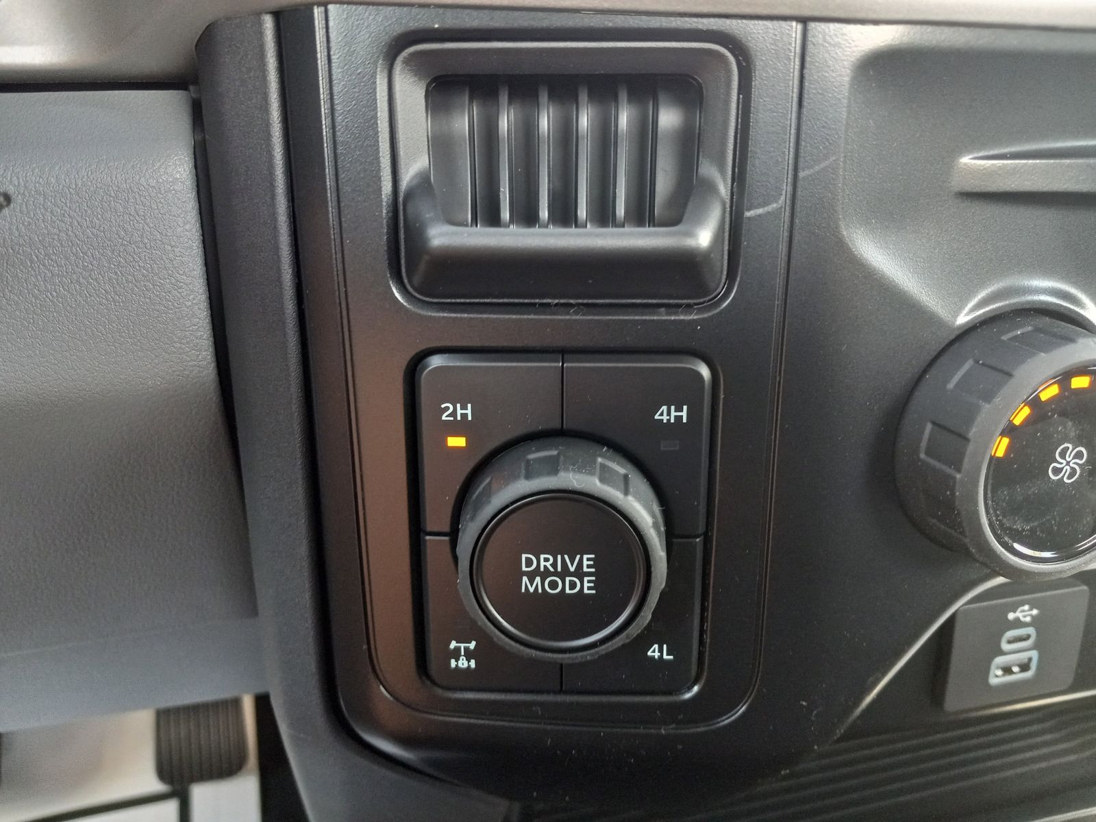 2026 Ford F-250SD image 19