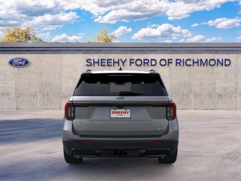 New 2026 Carbonized Gray Metallic Ford ST-Line image 6