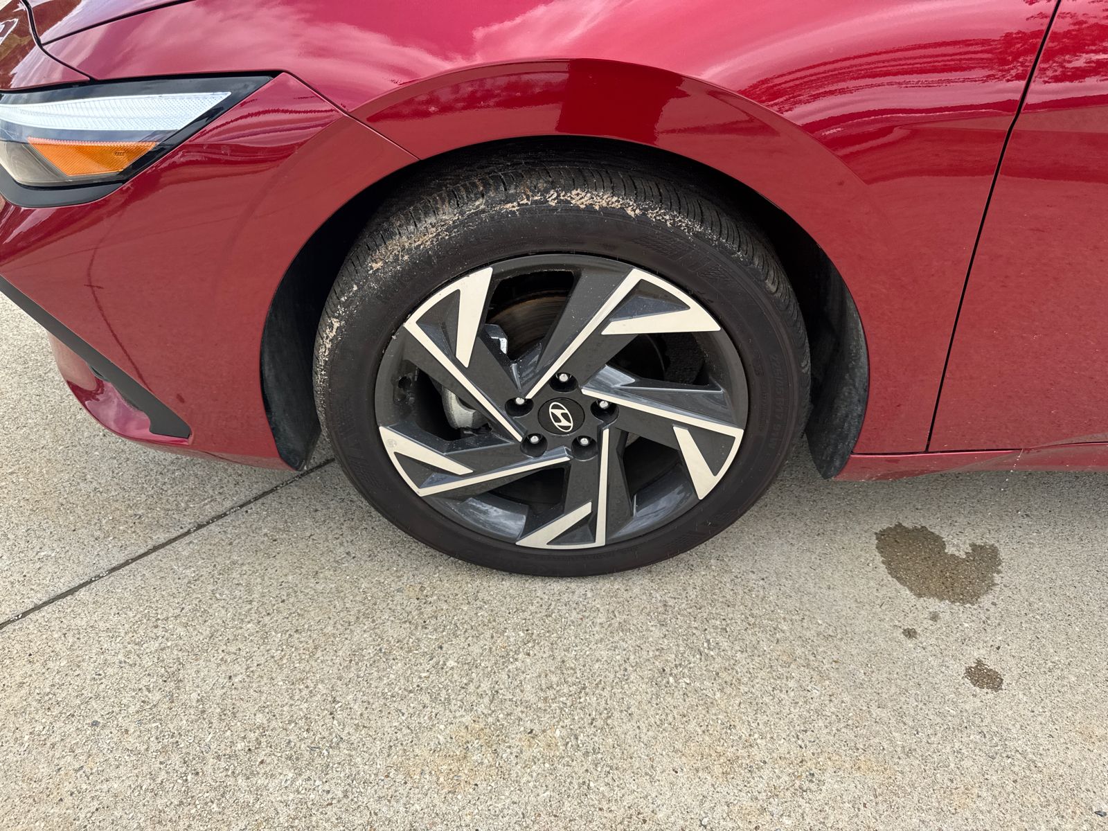 Certified Used 2025 Red Hyundai SEL Sport image 11