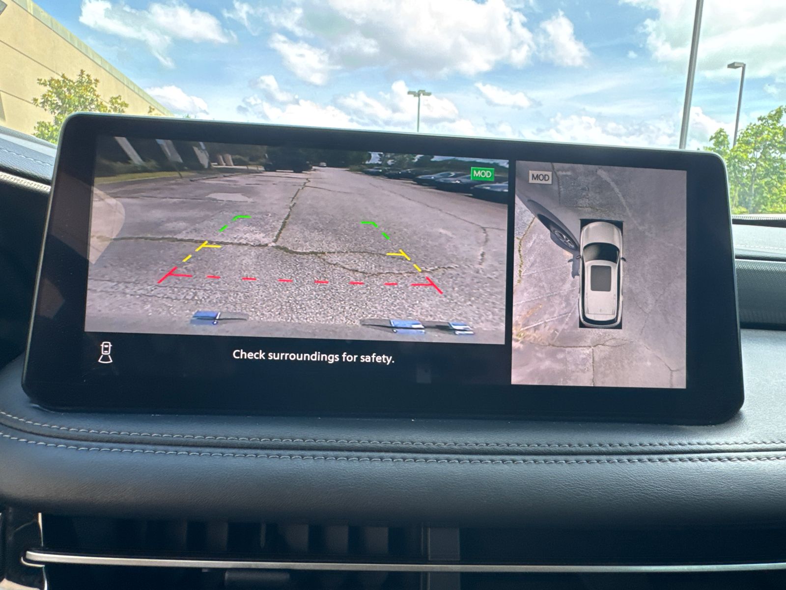 Used 2024 Gray INFINITI LUXE image 30