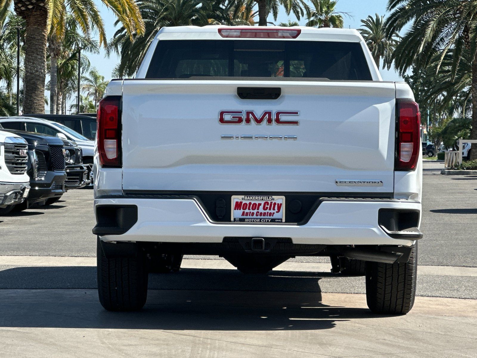 View vehicle photo 4