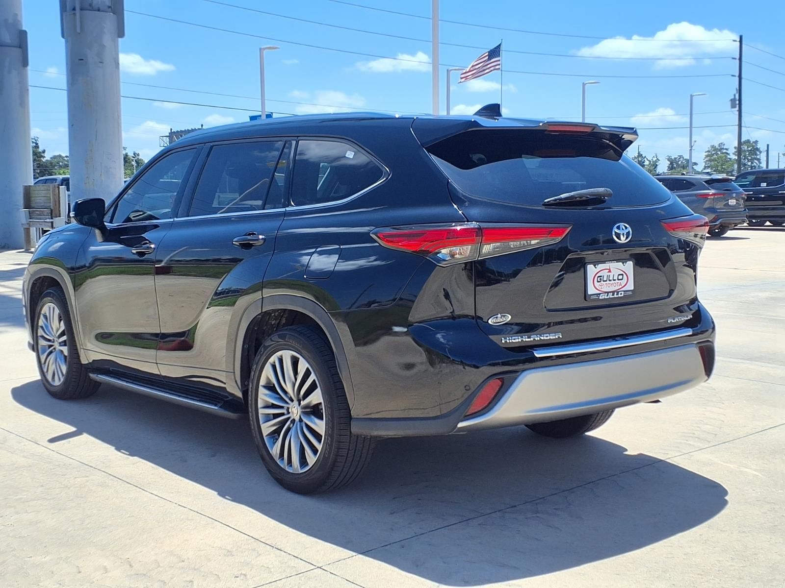 2020 Toyota Highlander Platinum - 1