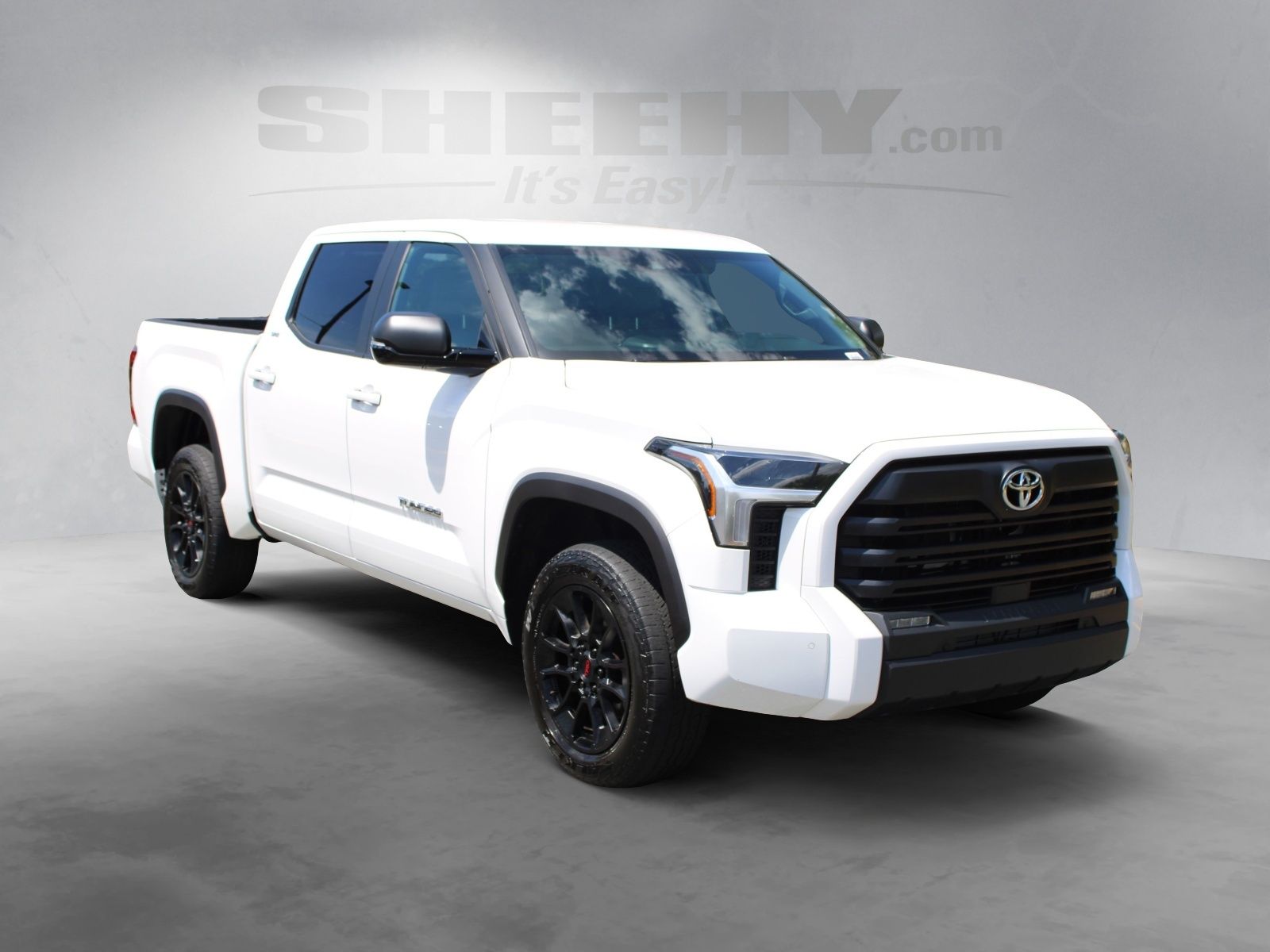 Used 2025 White Toyota SR5 image 2