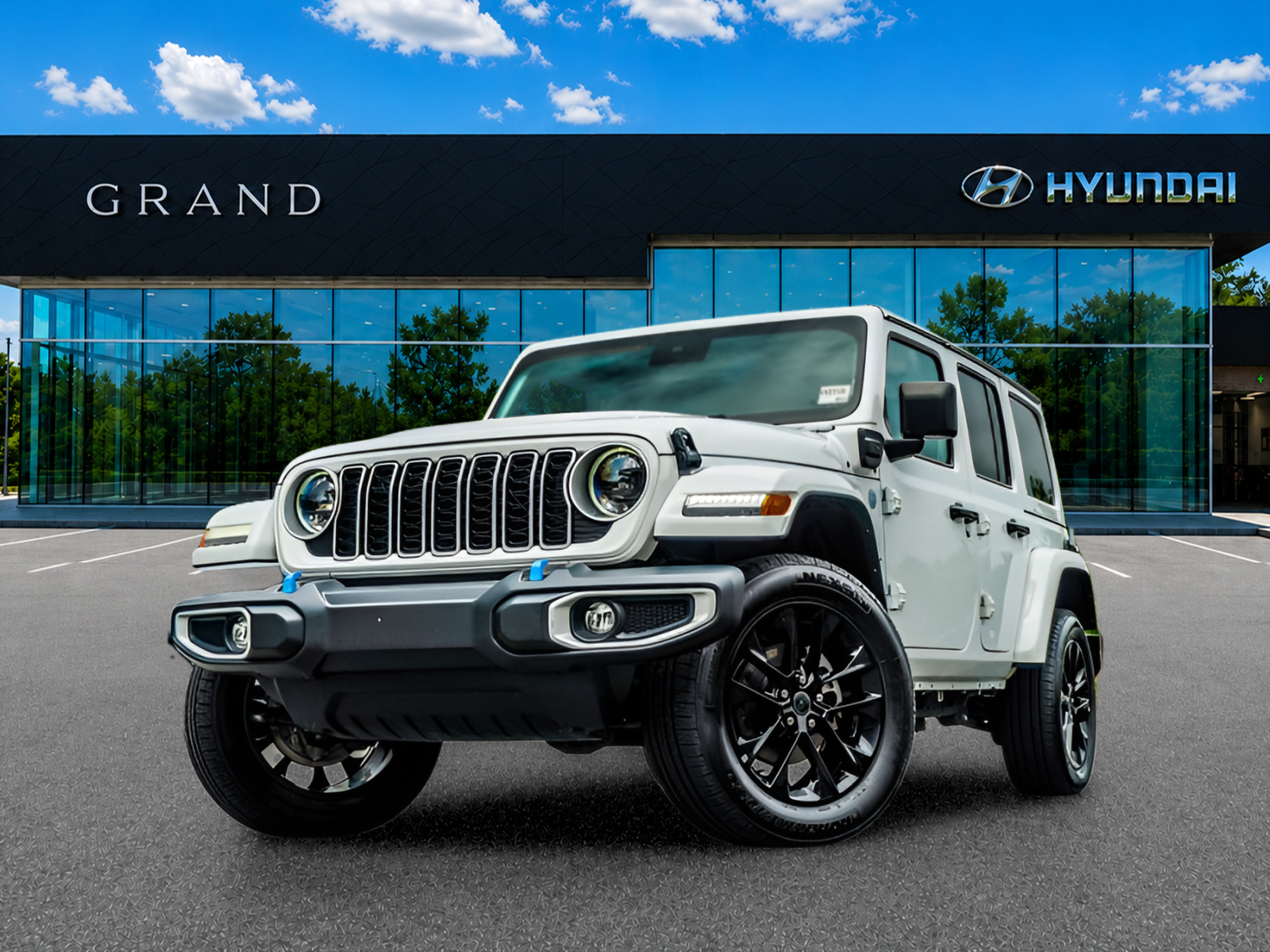 Bright White Clearcoat 2024 Jeep Wrangler 4xe SUV / Crossover Four-Wheel Drive 8-Speed Automatic