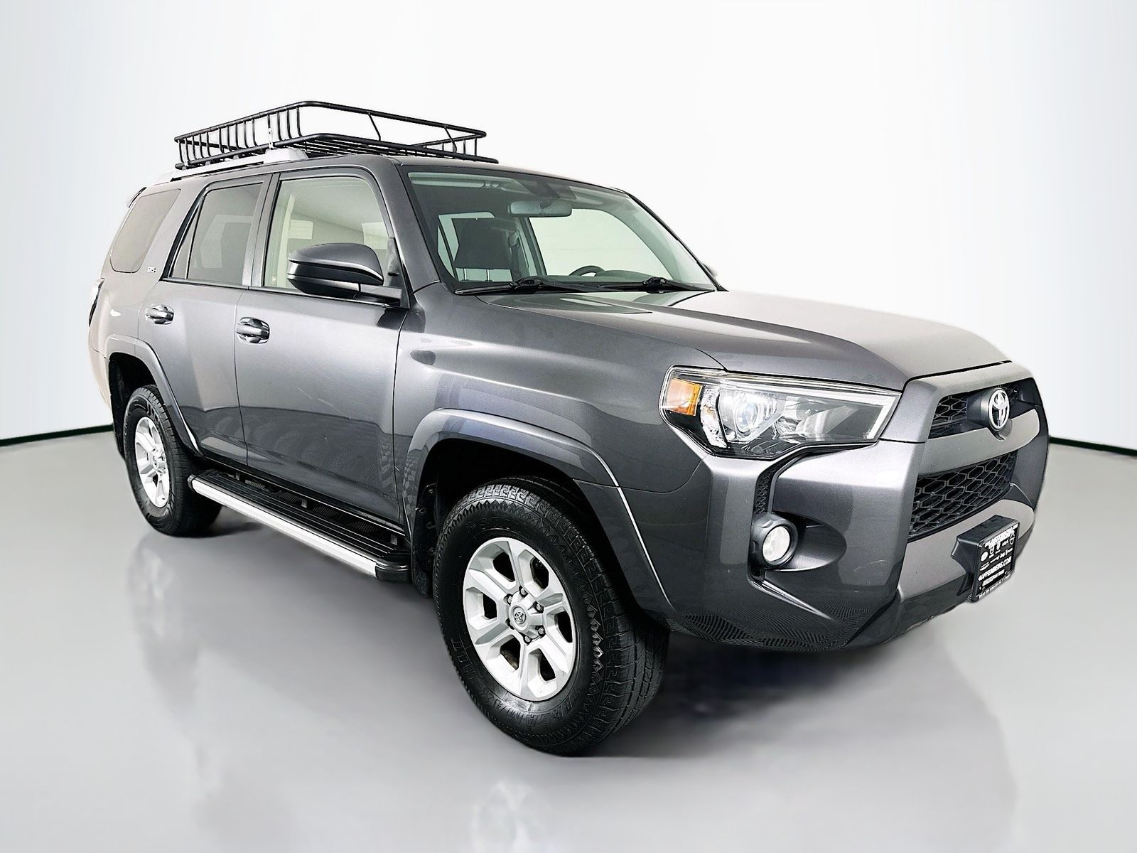 Magnetic Gray Metallic 2016 Toyota 4Runner SUV / Crossover Four-Wheel Drive 5-Speed Automatic Overdrive