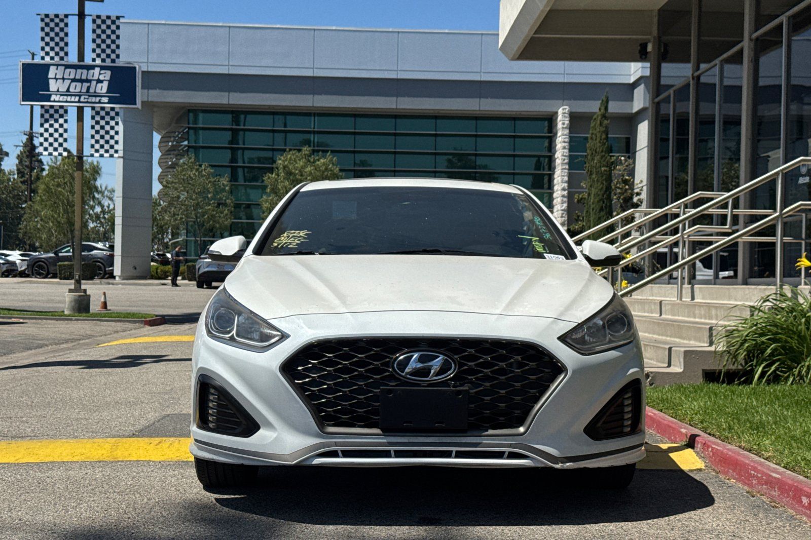 View vehicle photo 3