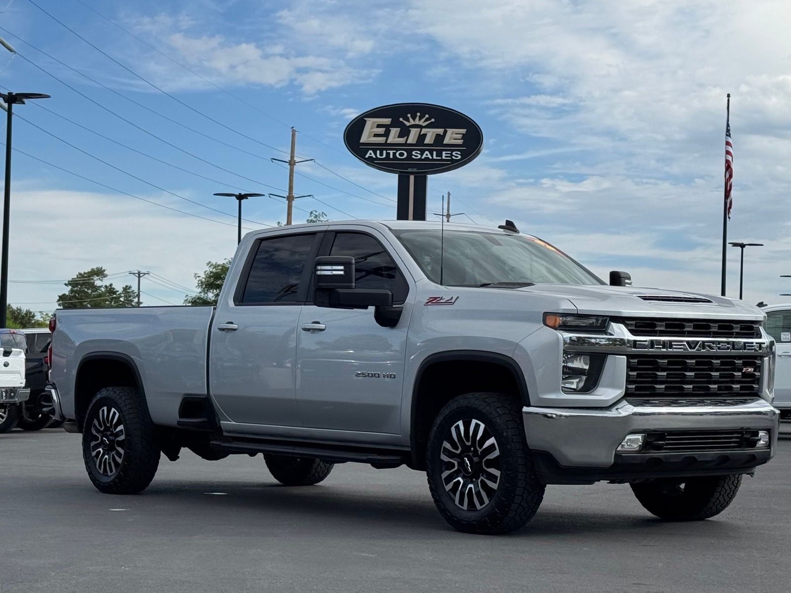 Silver 2023 Chevrolet Silverado 2500HD Pickup Truck Four-Wheel Drive 6-Speed Automatic