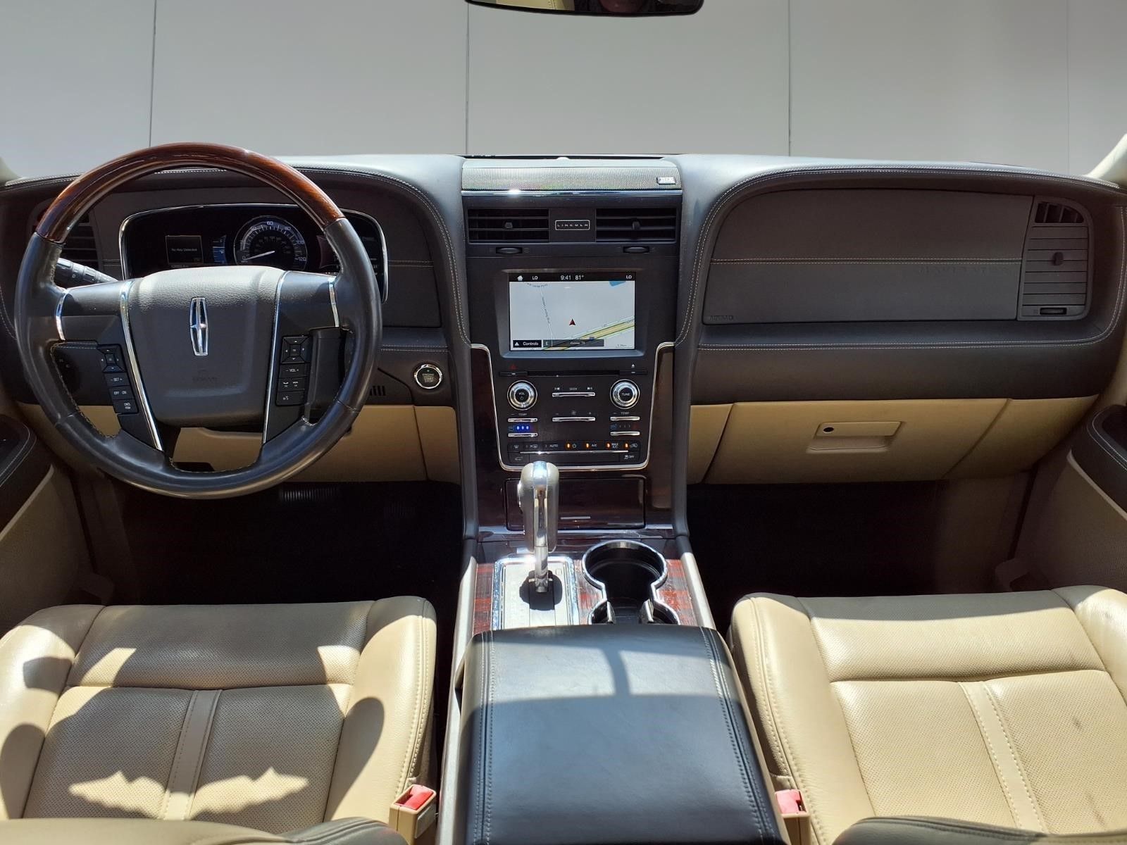 2017 Lincoln Navigator L Reserve - 9