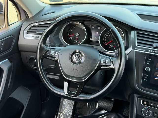 Used 2019 Green Volkswagen 2.0T SE image 17