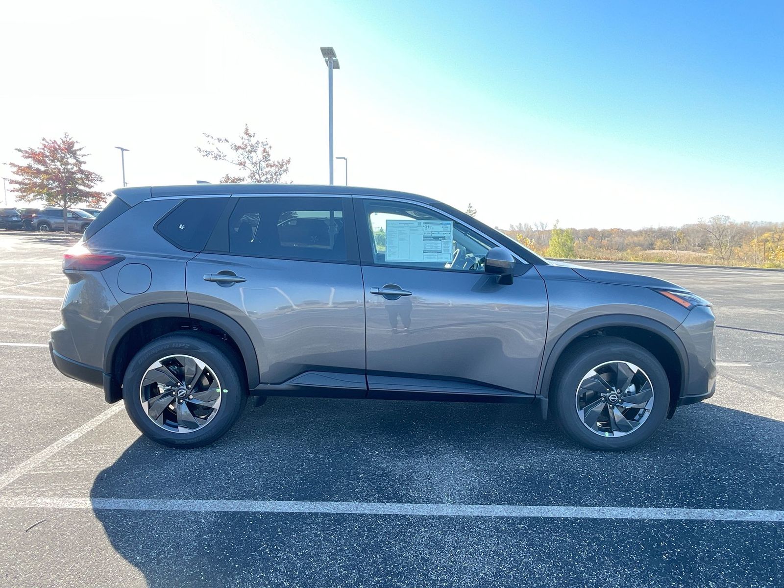 2025 Nissan Rogue SV 38