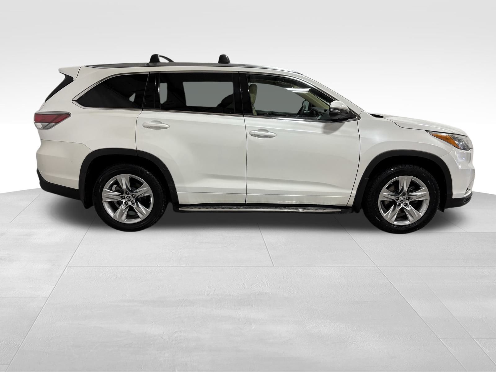 Used Car 2016 Toyota Highlander  For Sale Under $20,000 In Austin, Texas