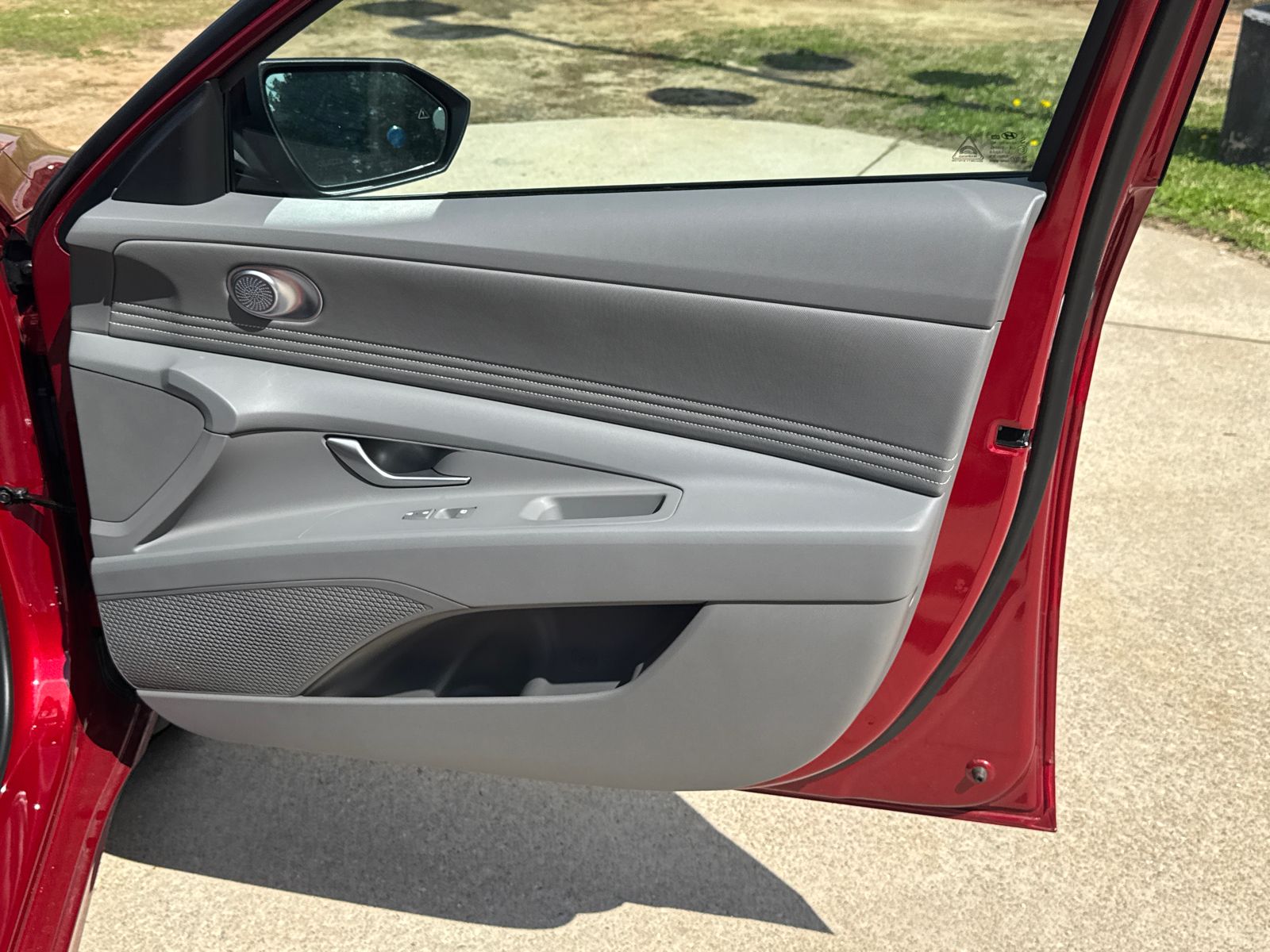 Used 2025 Red Hyundai SEL Sport image 14