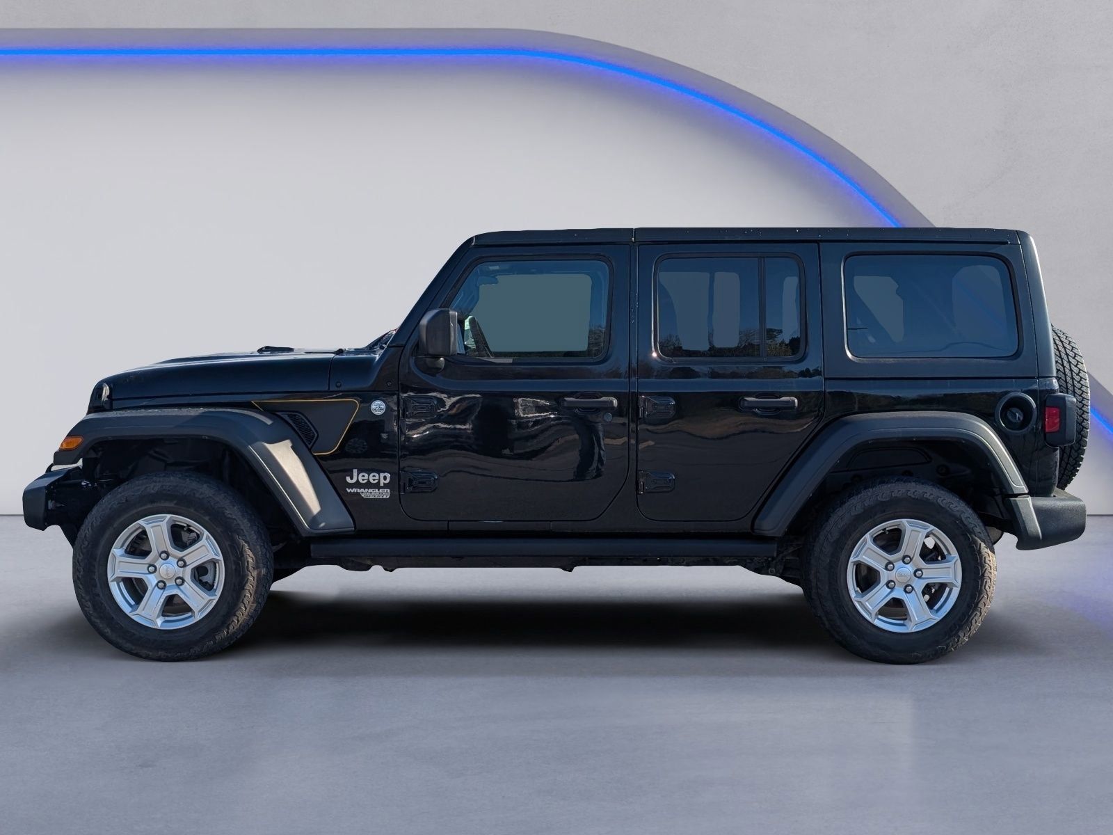 View vehicle photo 3