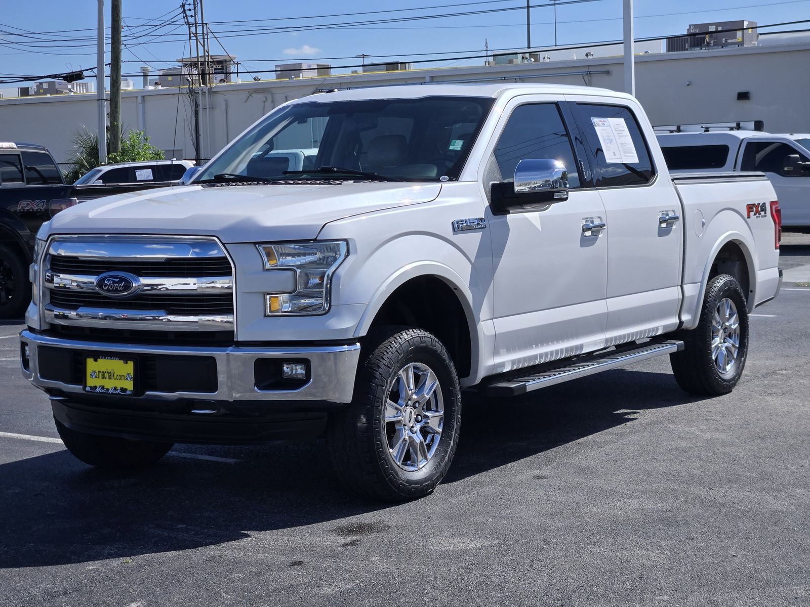 White Platinum Clearcoat Metallic 2015 Ford F-150 Lariat SuperCrew 4WD Pickup Truck Four-Wheel Drive 6-Speed Automatic