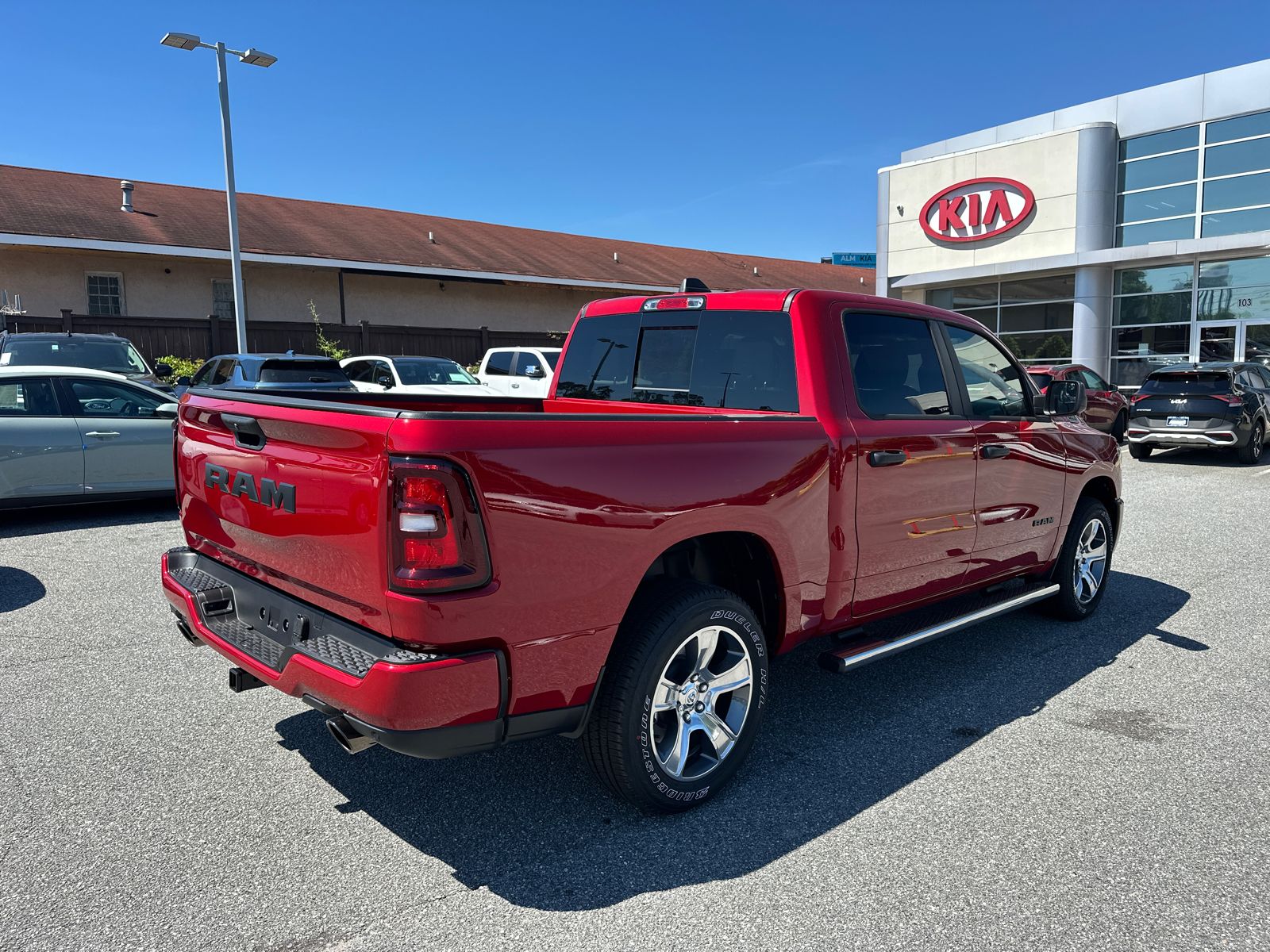 New 2026 Molten Red Pearl-Coat Exterior Paint RAM Express image 8