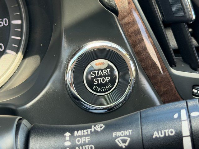 Used 2019 Majestic White INFINITI 3.0t LUXE image 26