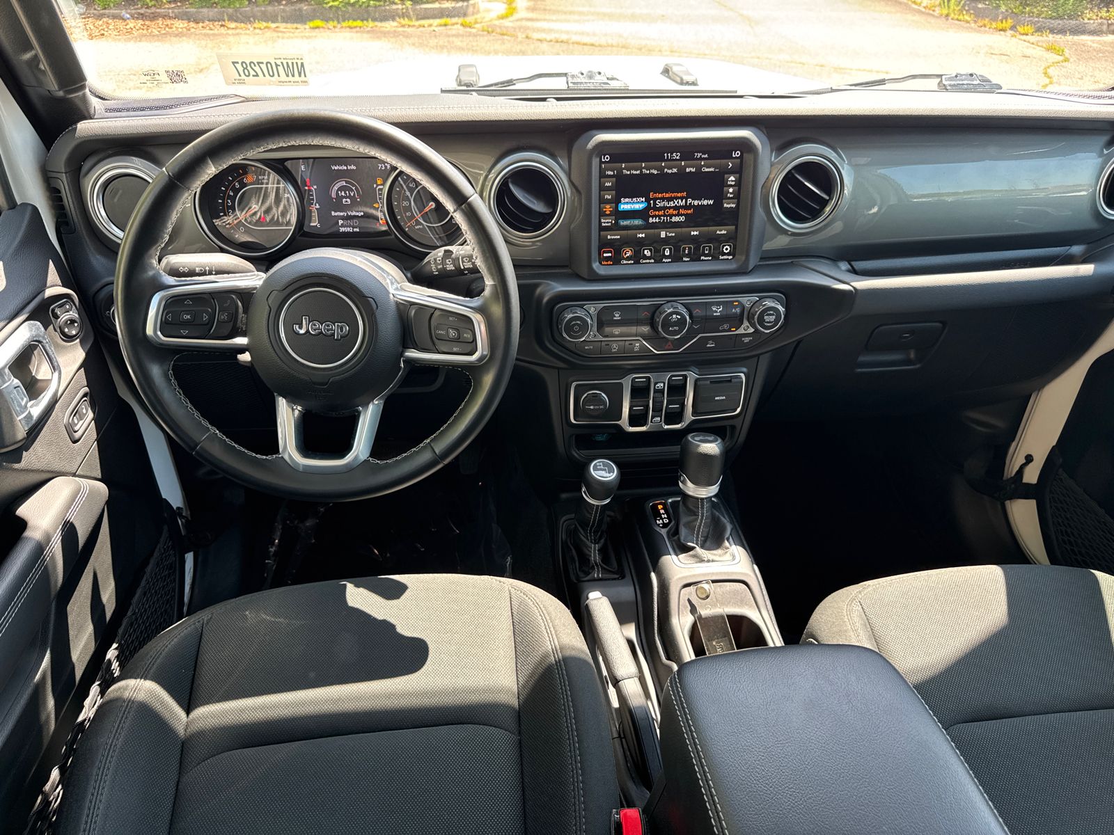Used 2022 White/off-white Jeep Unlimited Sahara image 22