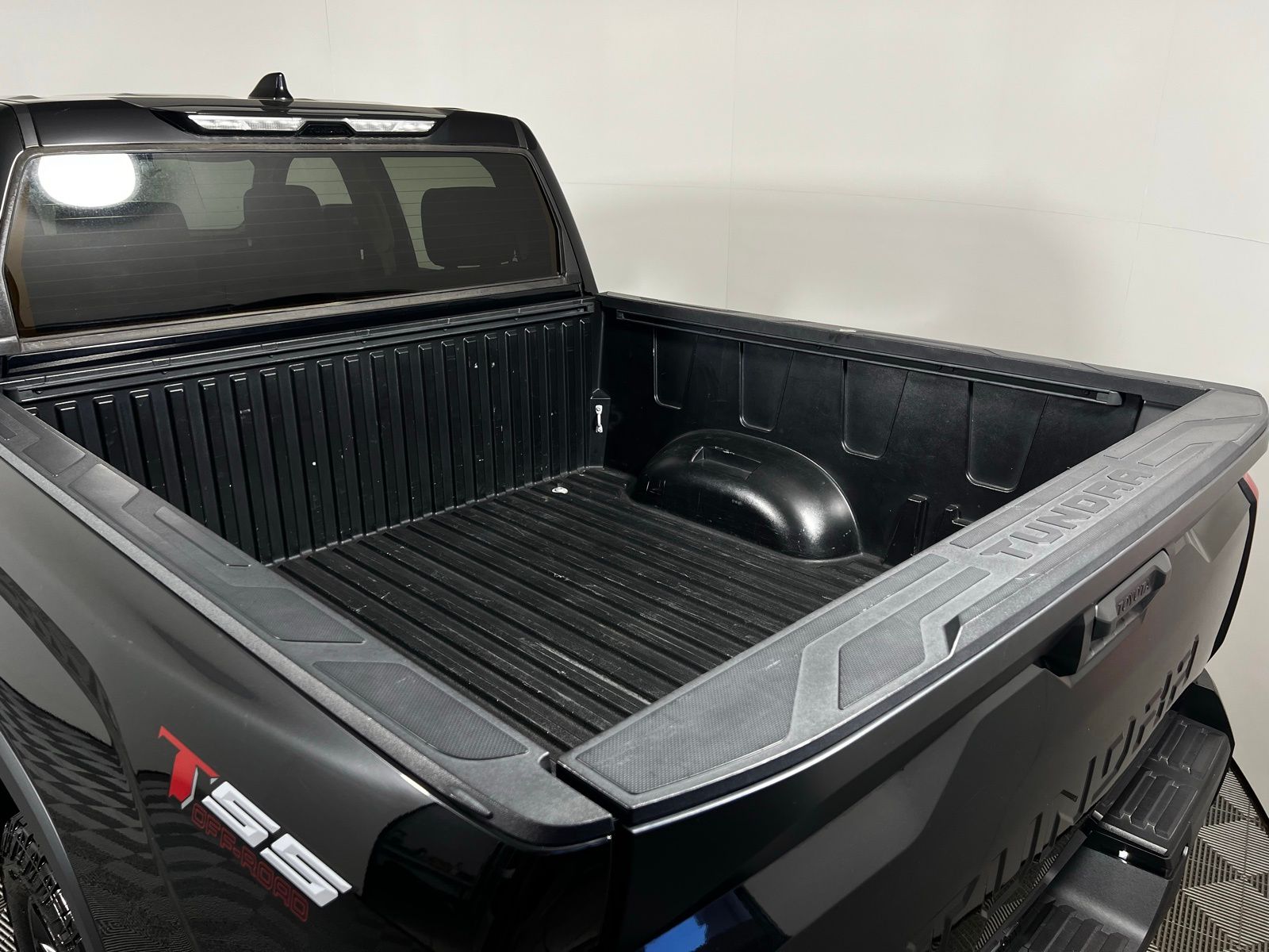 Thumbnail: 2022 Toyota Tundra - 24