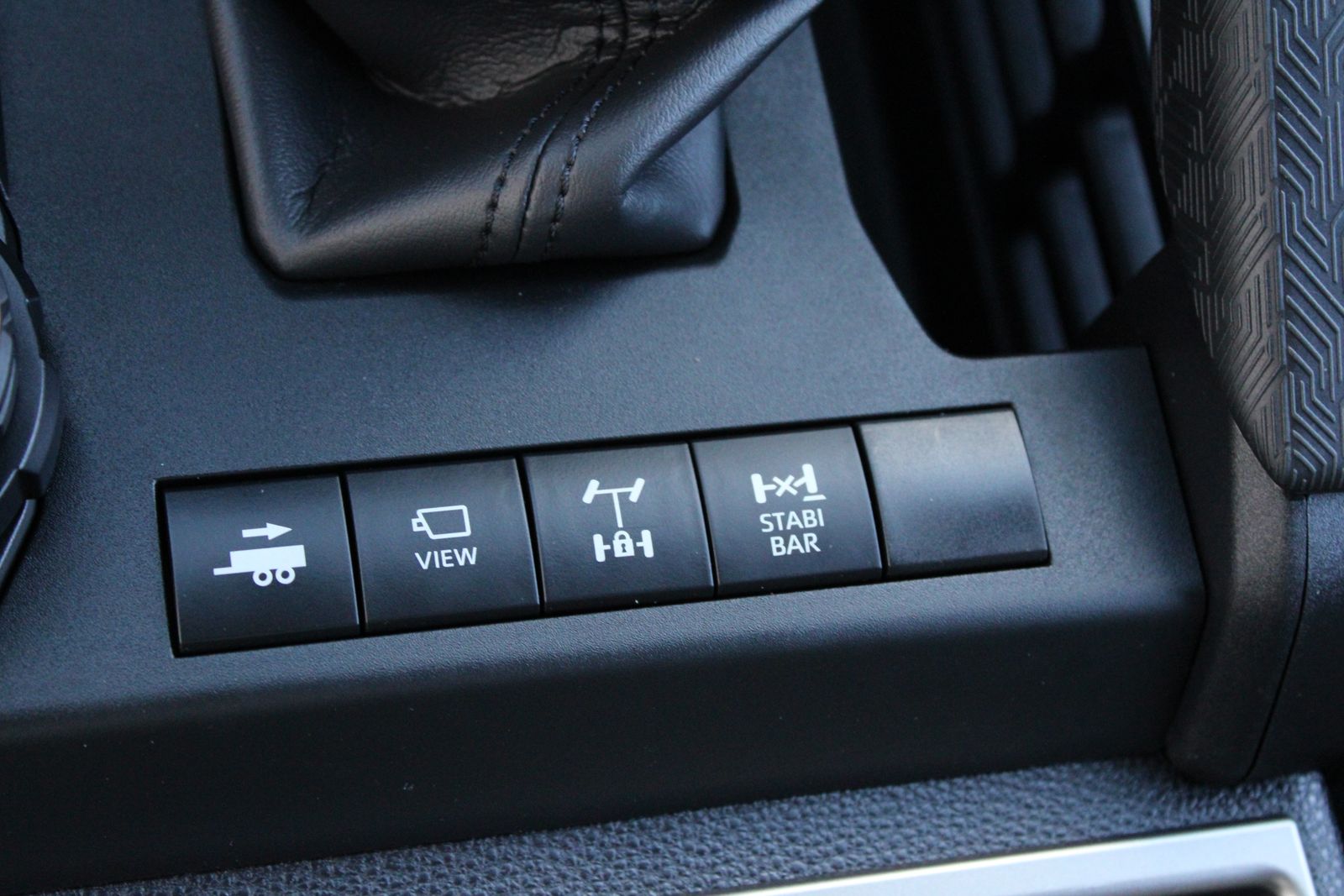 Used 2025  Toyota Trailhunter image 28