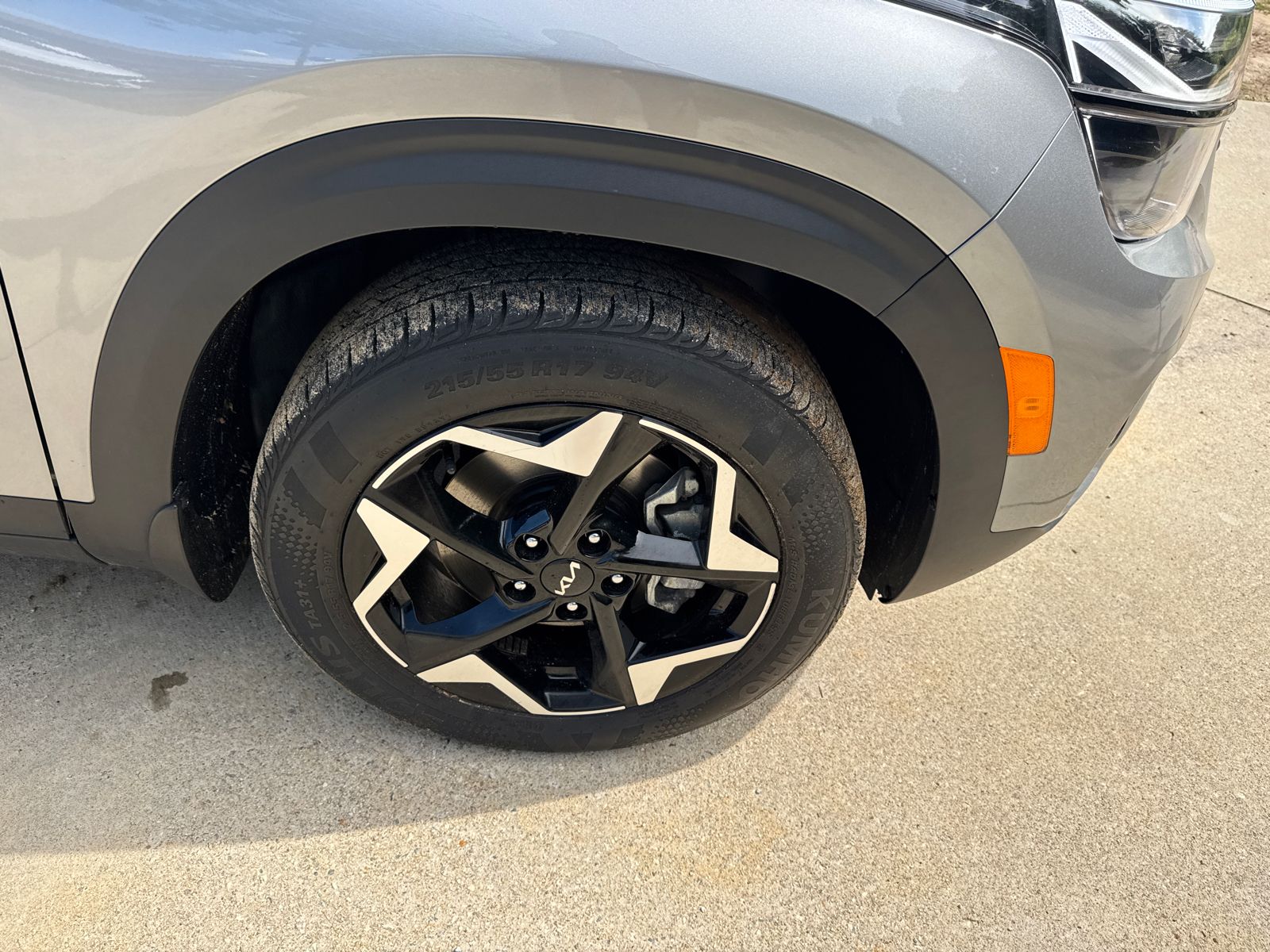 Used 2024 Steel Gray Kia EX image 12