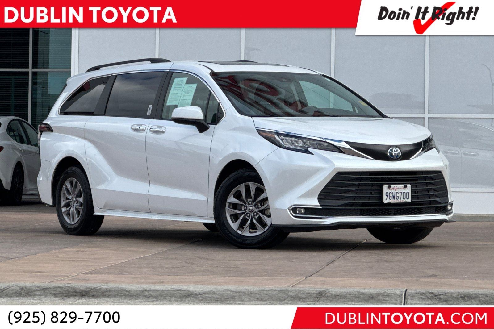 Pearl 2023 Toyota Sienna Minivan Front-Wheel Drive Continuously Variable Transmission