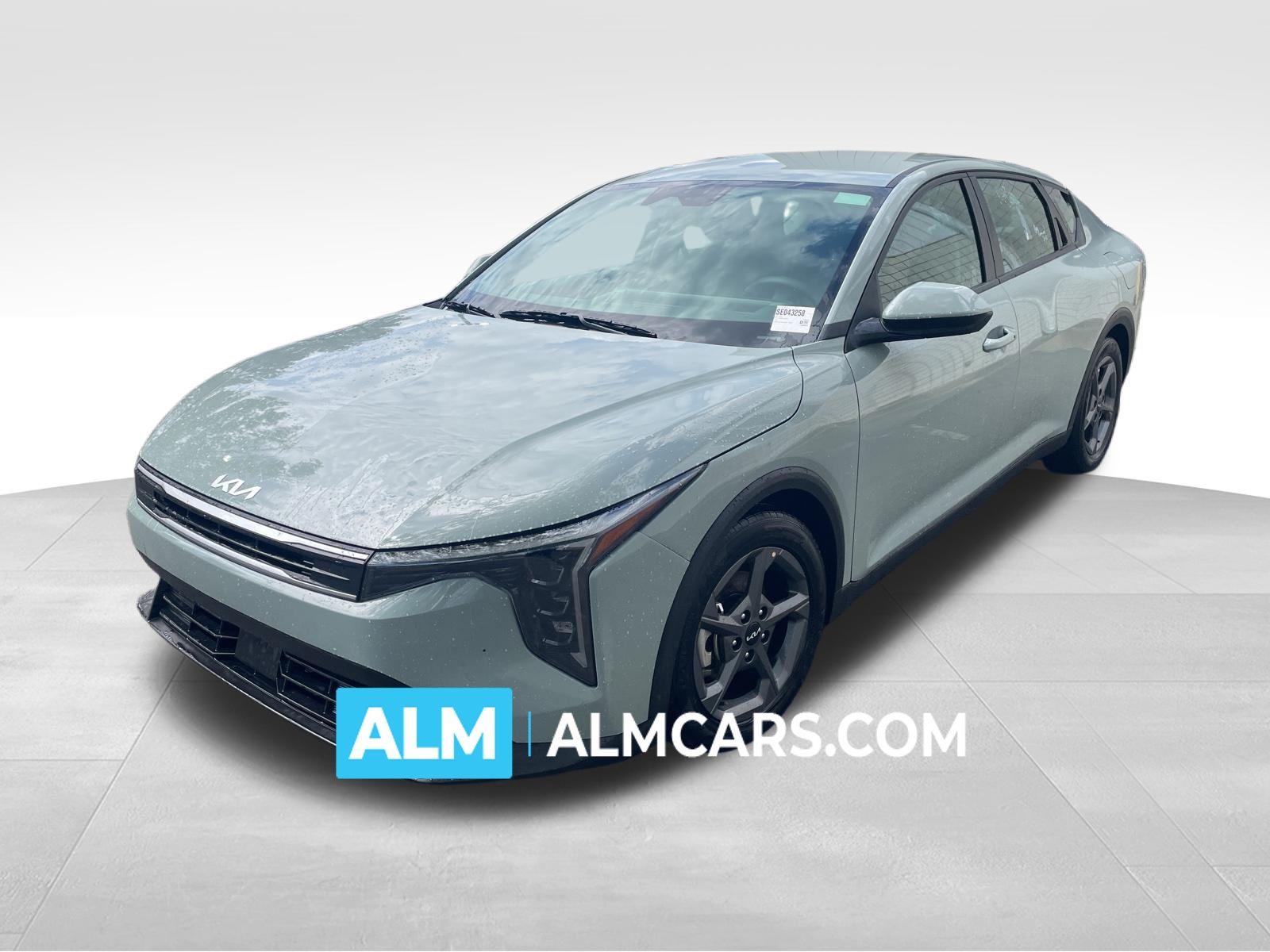 Morning Haze 2025 Kia K4 LXS FWD Sedan Front-Wheel Drive Continuously Variable Transmission