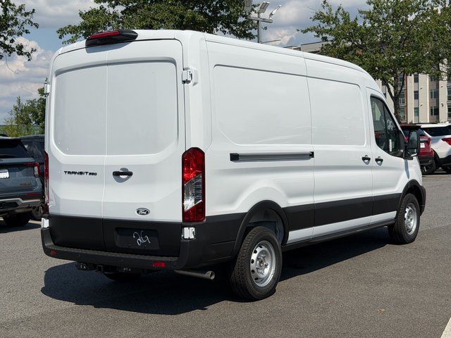 New 2026 Oxford White Ford Base image 7