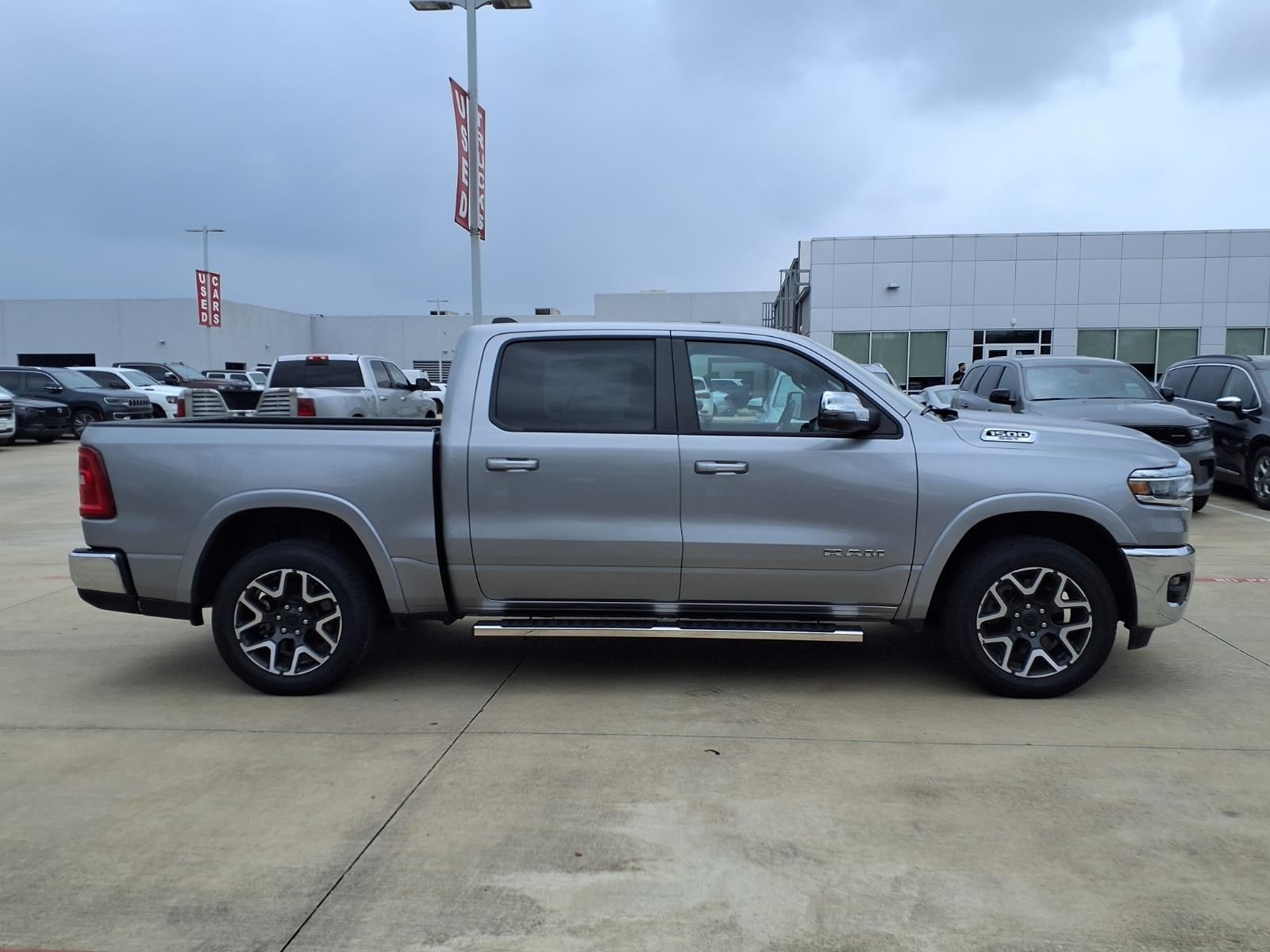 2025 Ram 1500 Laramie - 3