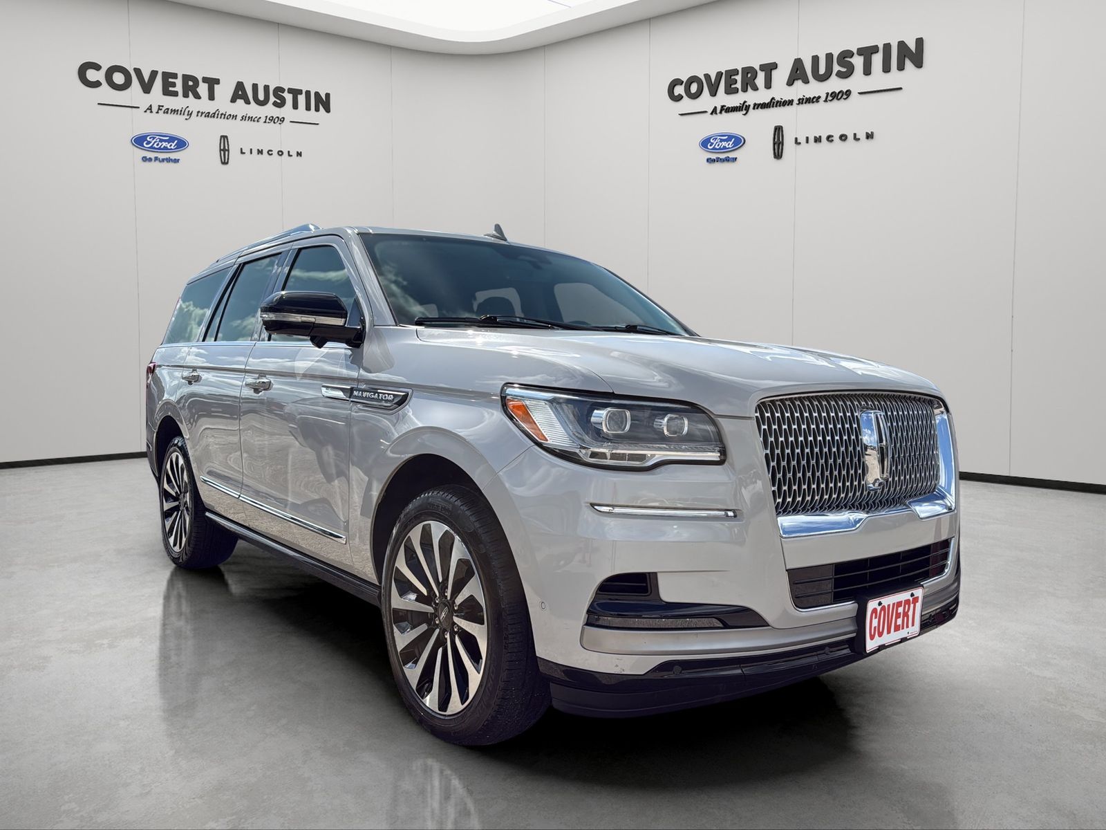 Used Car 2024 Lincoln Navigator  Reserve For Sale Under $60,000 In Austin, Texas