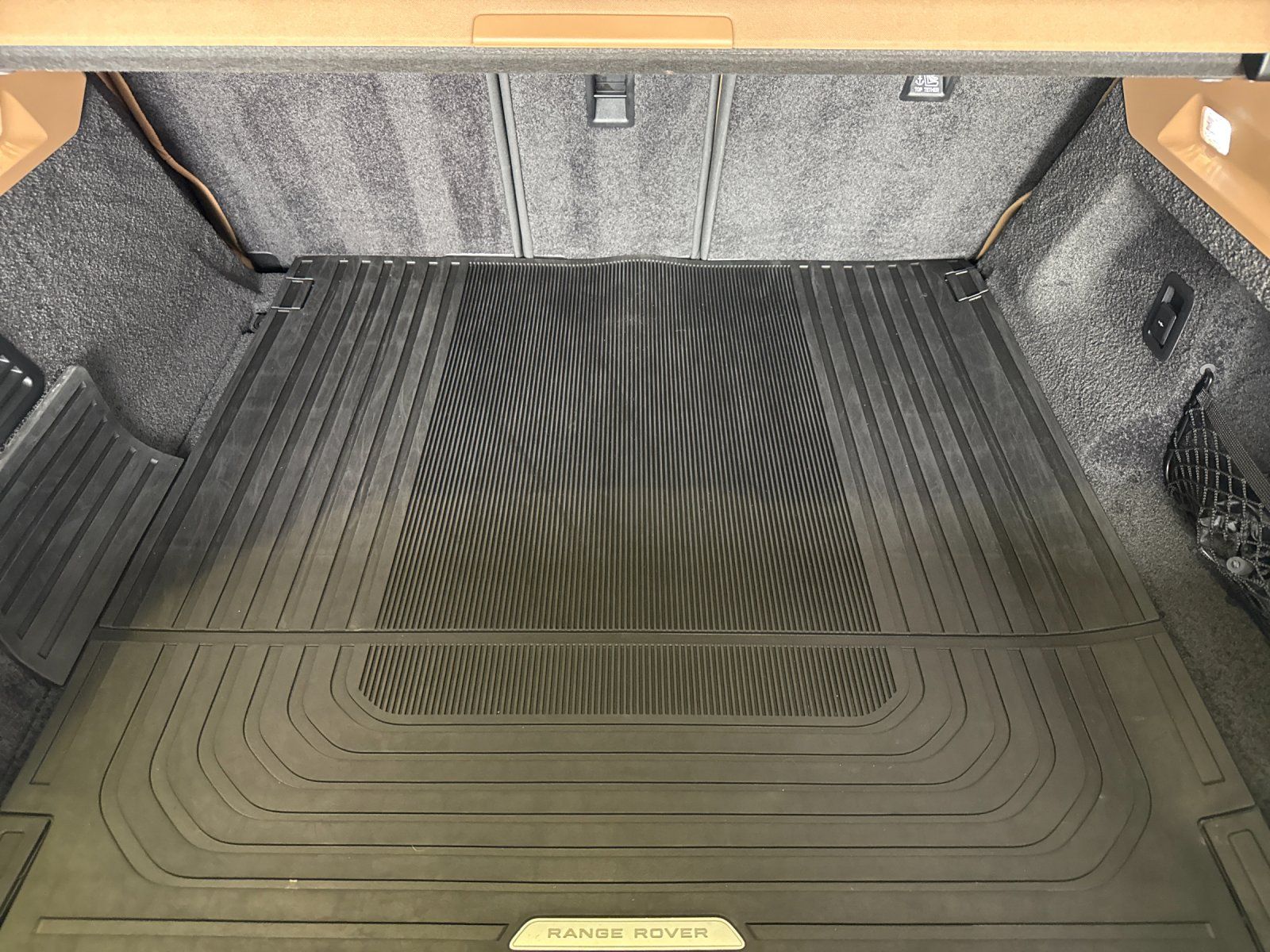 2023 Land Rover Range Rover SE - Photo 14