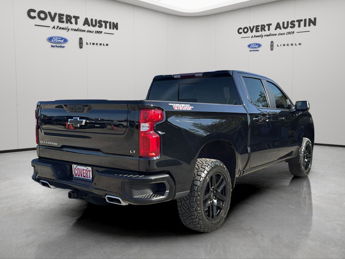 Used Car 2022 Chevrolet Silverado 1500  Lt Trail Boss For Sale Under $50,000 In Austin, Texas