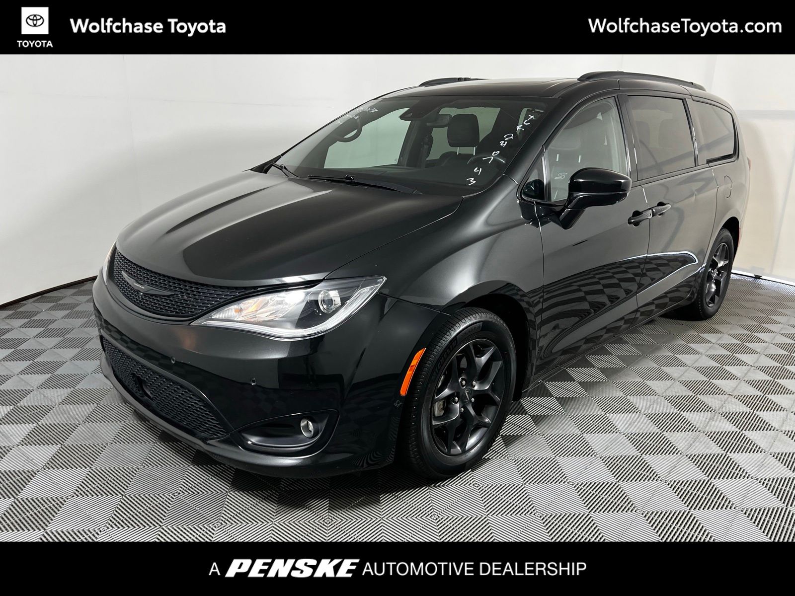 Thumbnail: 2020 Chrysler Pacifica - 1