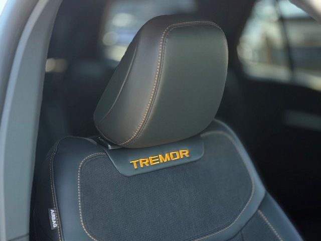 New 2026 Star White Metallic Tri-Coat Ford Tremor image 11