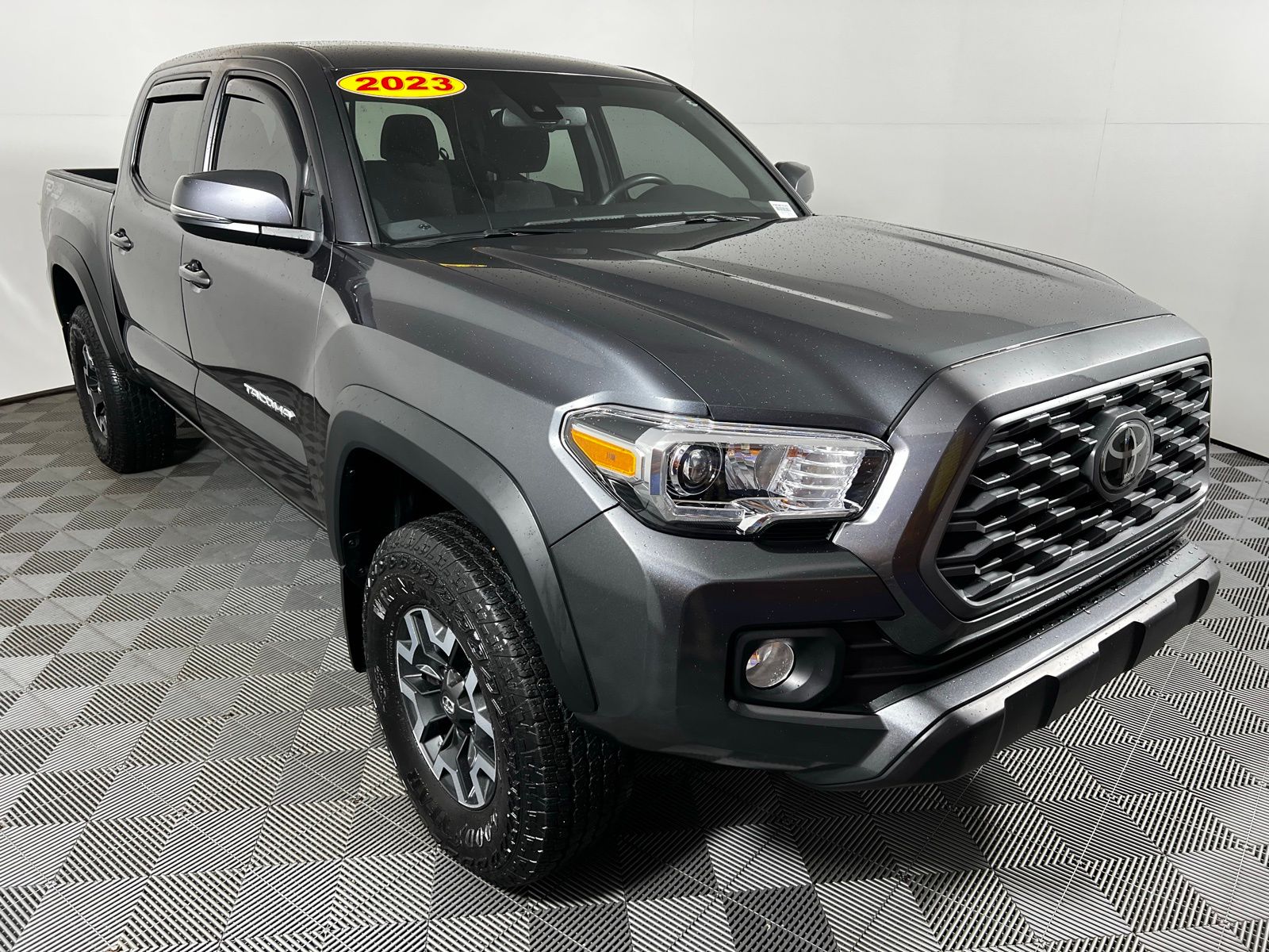 Thumbnail: 2023 Toyota Tacoma - 3