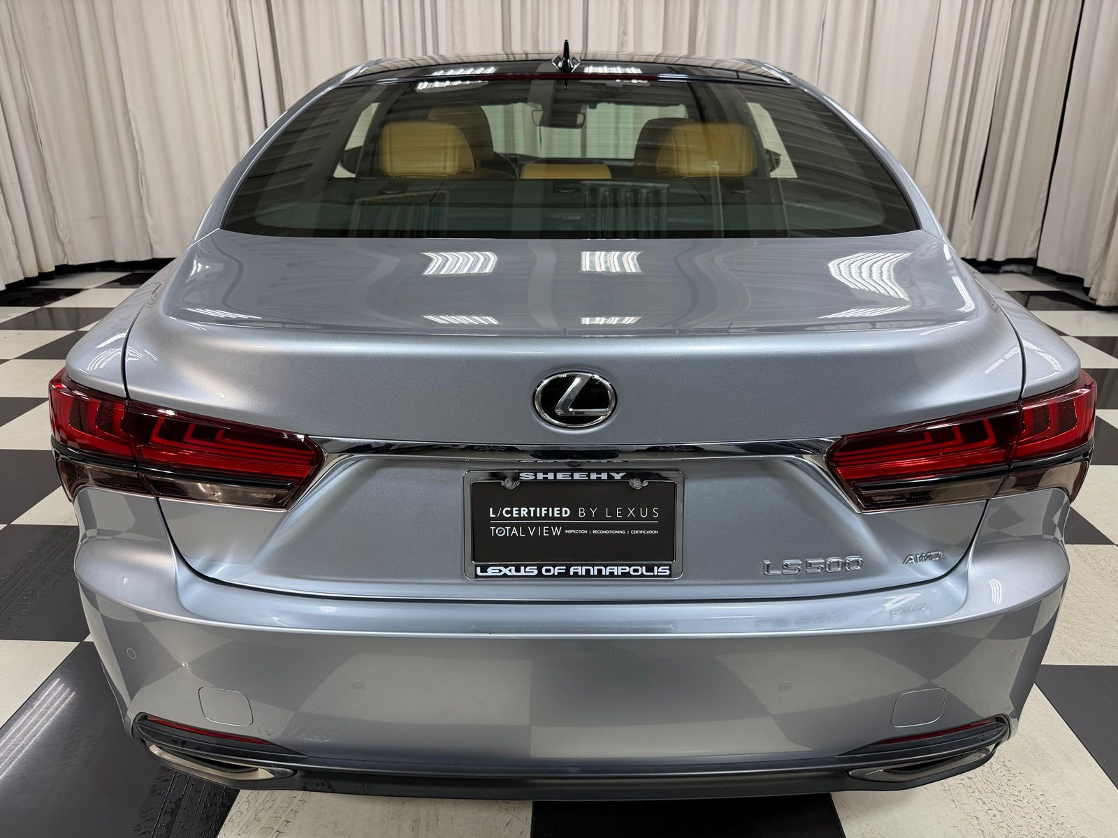 Used 2021 Silver Lexus 500 AWD image 6