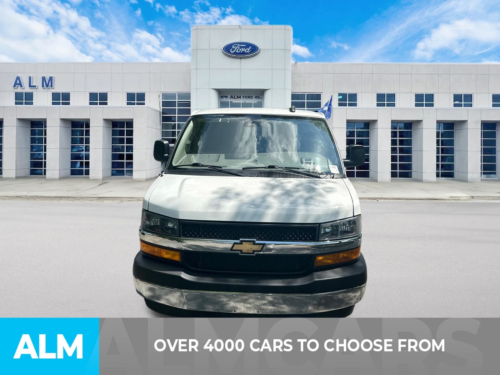 Used 2025 White Chevrolet LT image 2