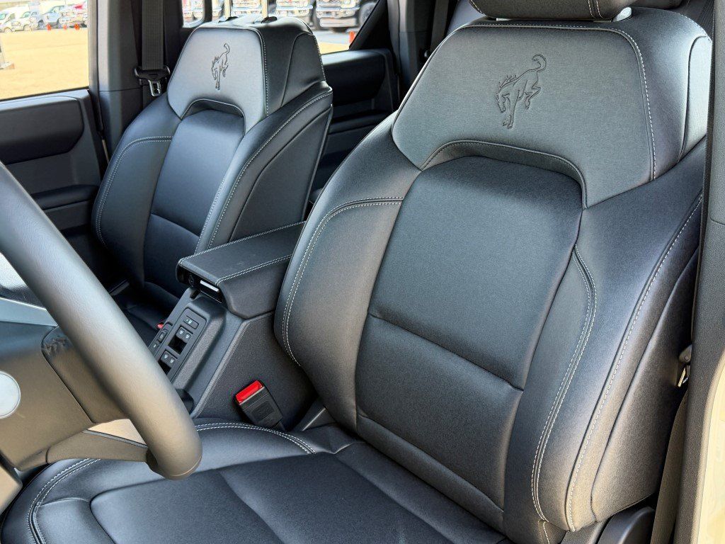 New 2025 Desert Sand Ford Badlands RECON PACKAGE image 18
