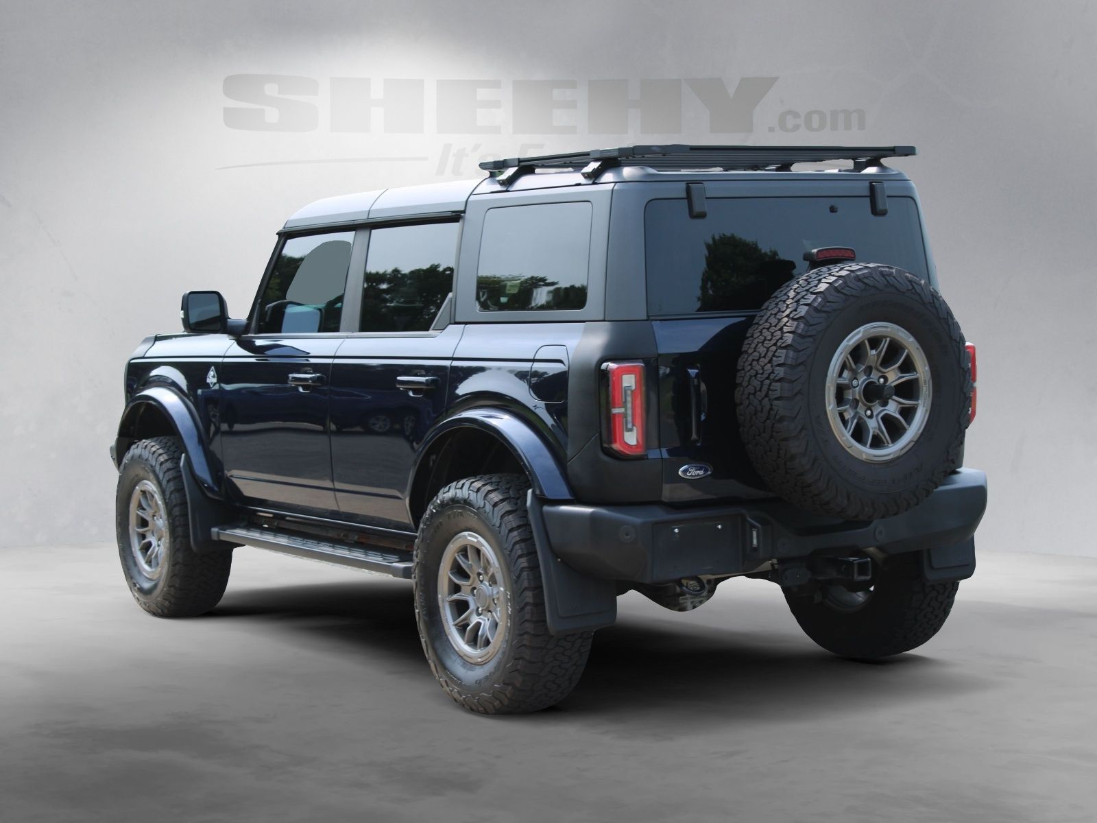 Used 2021 Blue Ford Outer Banks image 14