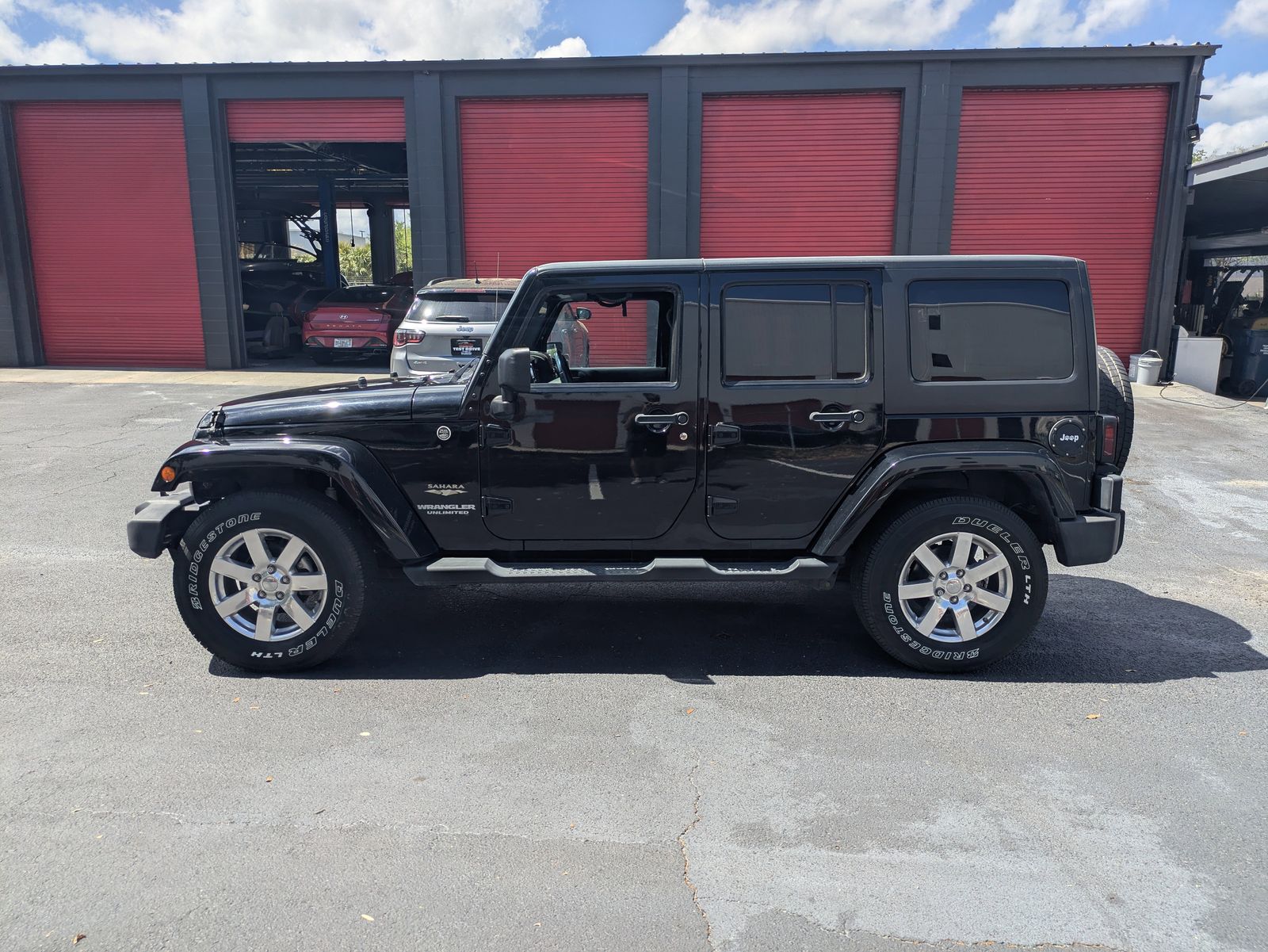 View vehicle photo 6