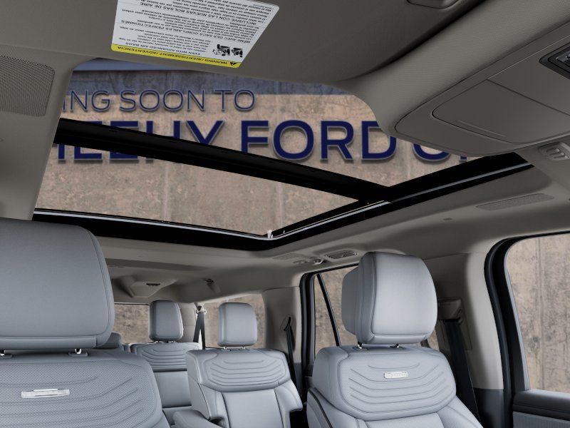 New 2027 Star White Metallic Tri-Coat Ford Platinum image 22