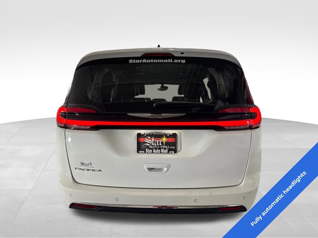 View vehicle photo 6